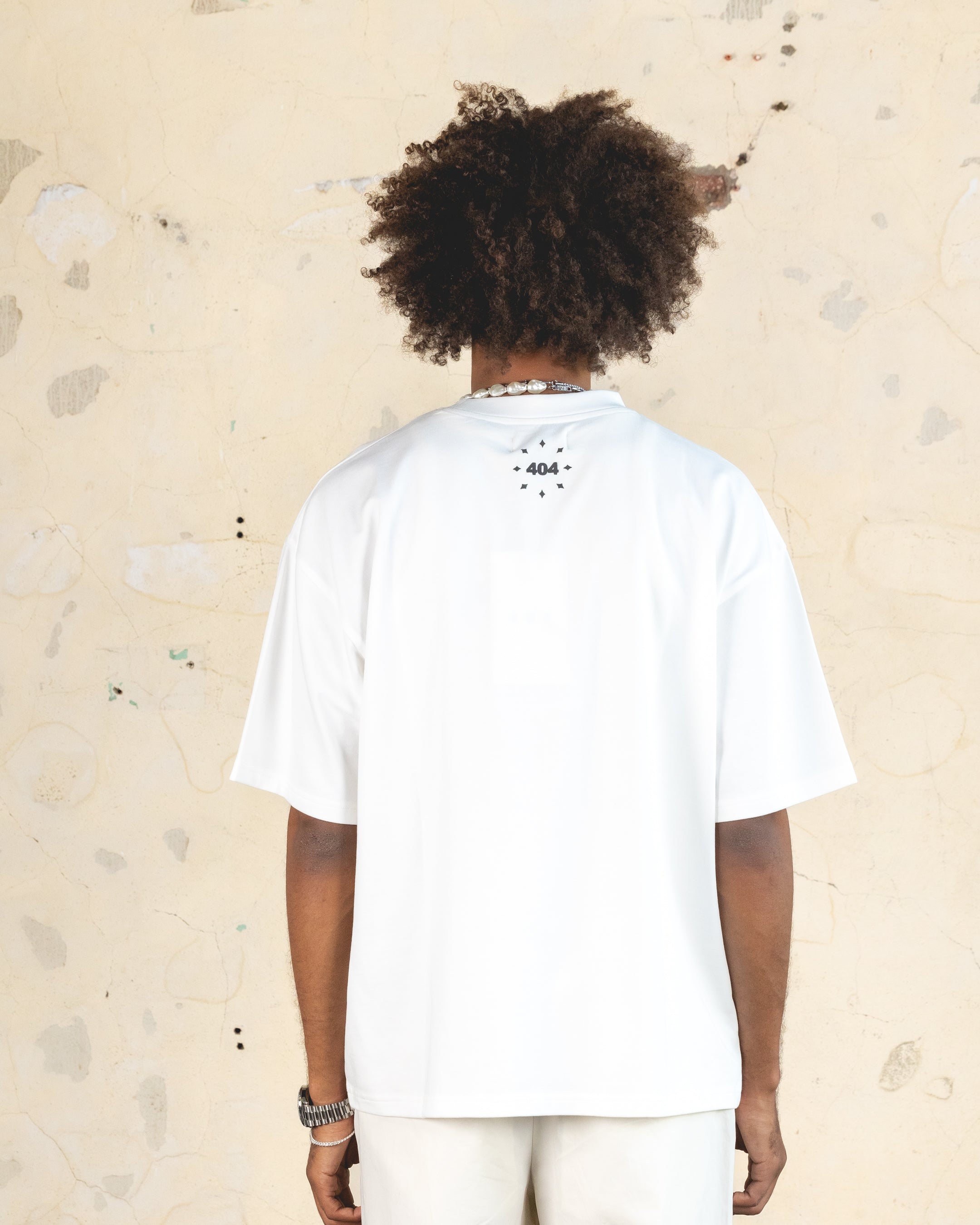404 Geisha Graphic T-Shirt - Off White | Vintage Japanese Art Tee for Men & Women | Casual Streetwear & Anime Cosplay Outfit