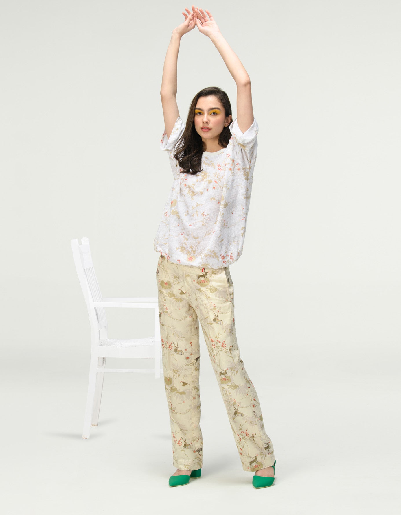 Breathable Linen Jersey Half Sleeve T-Shirt in Ivory - Perfect for Summer Casual Wear & Outdoor Activities