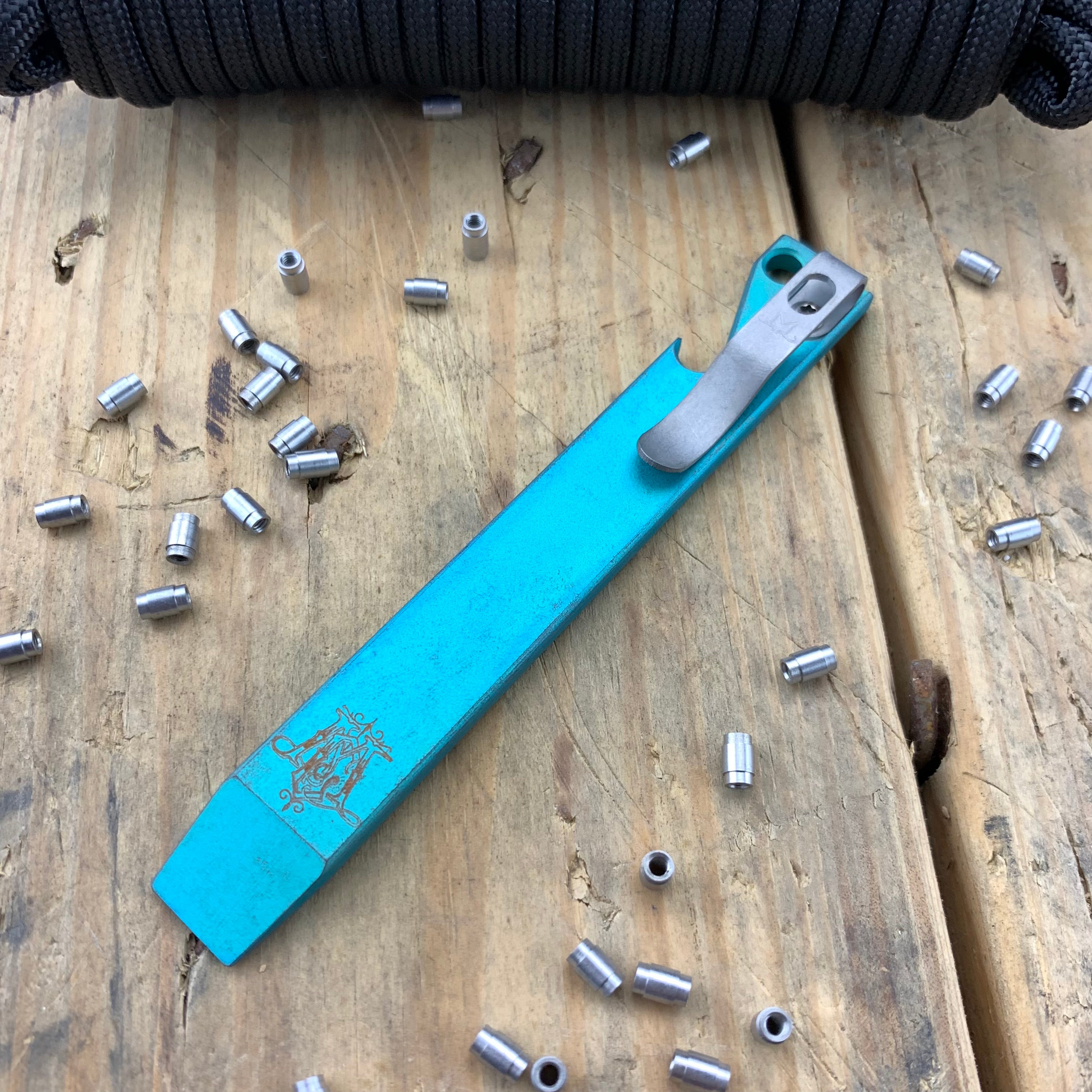 Maverick Customs 5-Inch Green Anodized EDC Pry Bar Tool - Pocket Knife Alternative for Everyday Carry, Survival Gear & Tactical Use