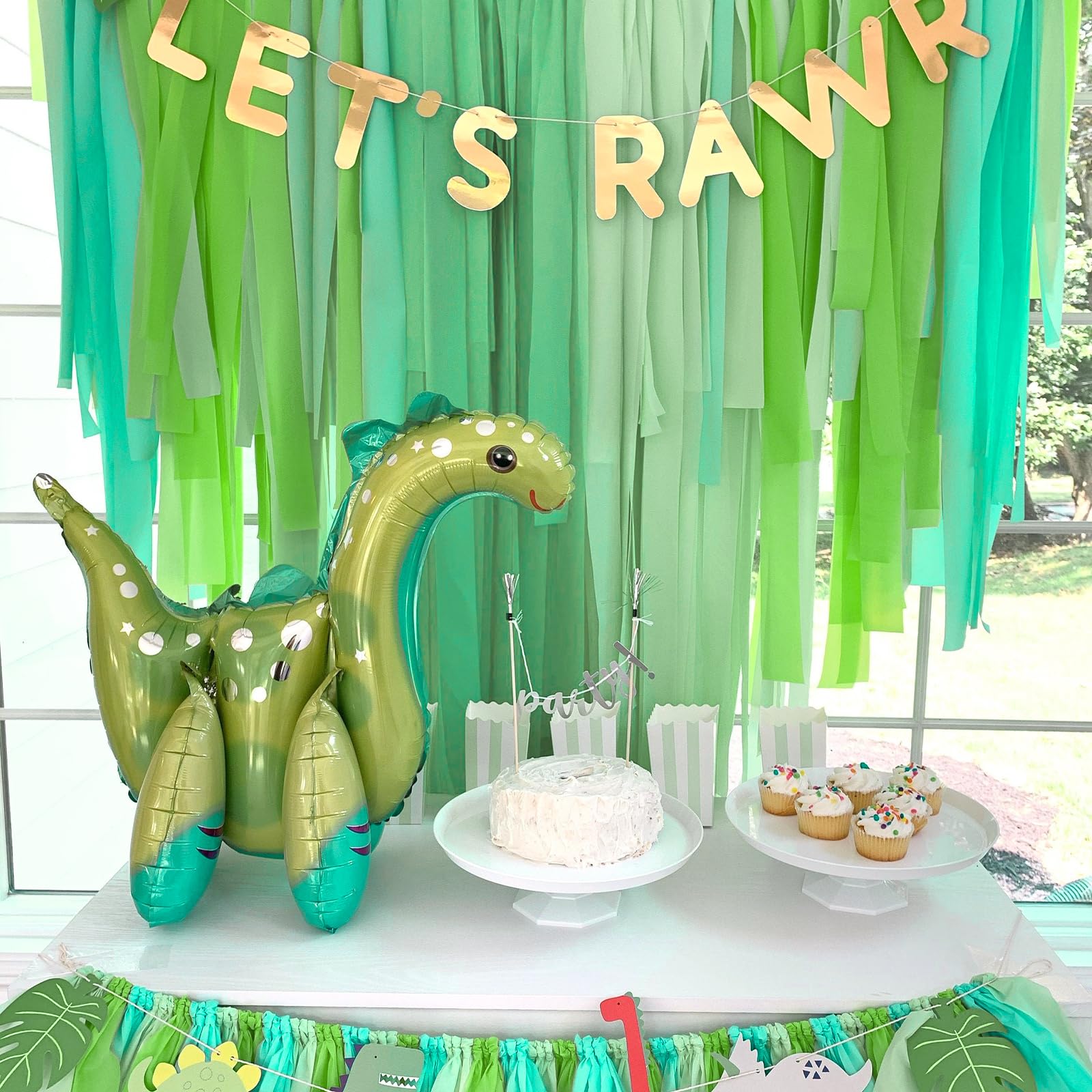PartyWoo Crepe Paper Streamers - 10 Rolls (820ft) Light Green Party Decorations for Birthday, Wedding & Baby Shower - 1.8