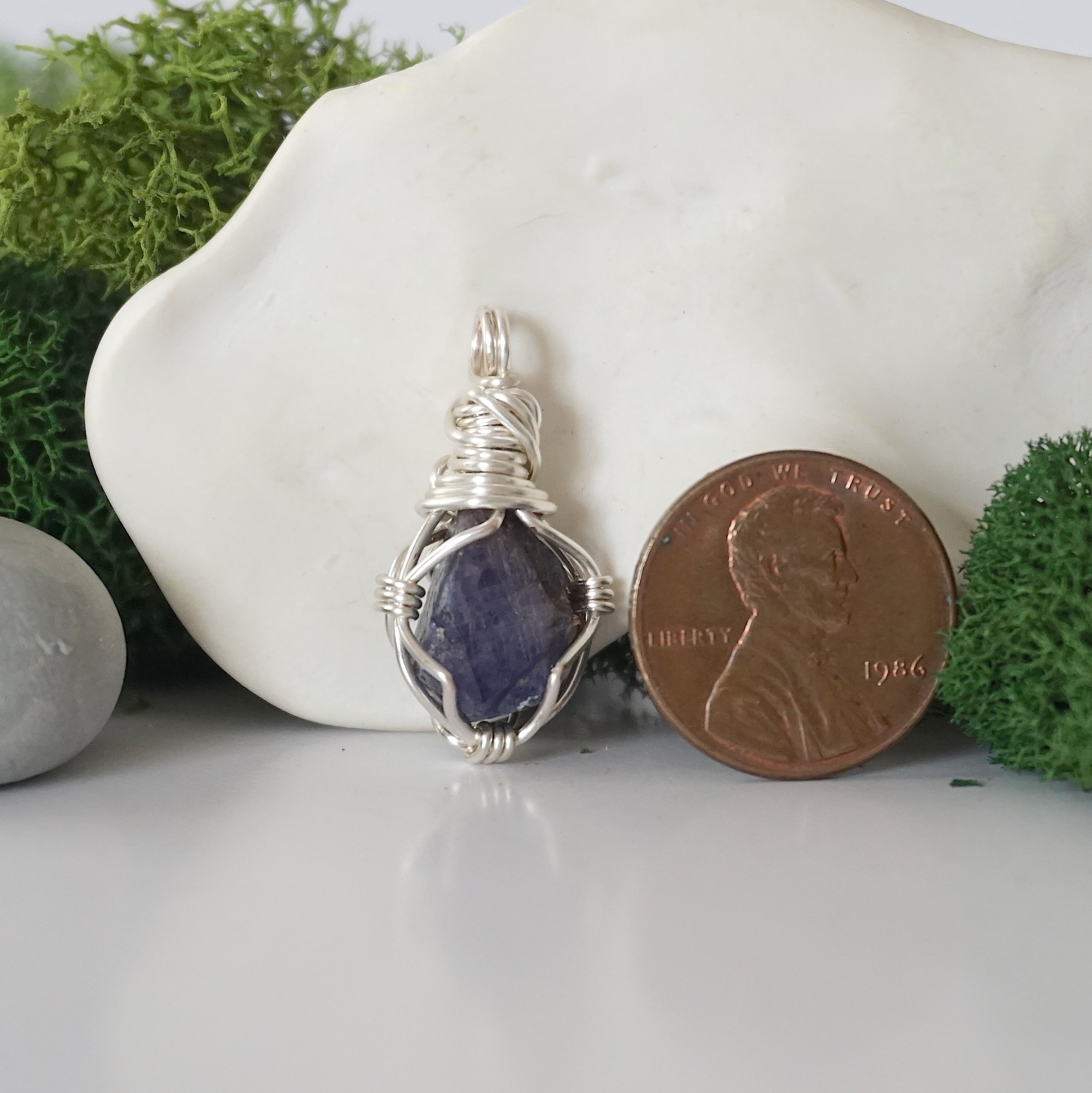 Elegant Sapphire Birthstone Necklace - Genuine Crystal Pendant Jewelry for Women | Perfect Gift for Birthday, Anniversary & Special Occasions