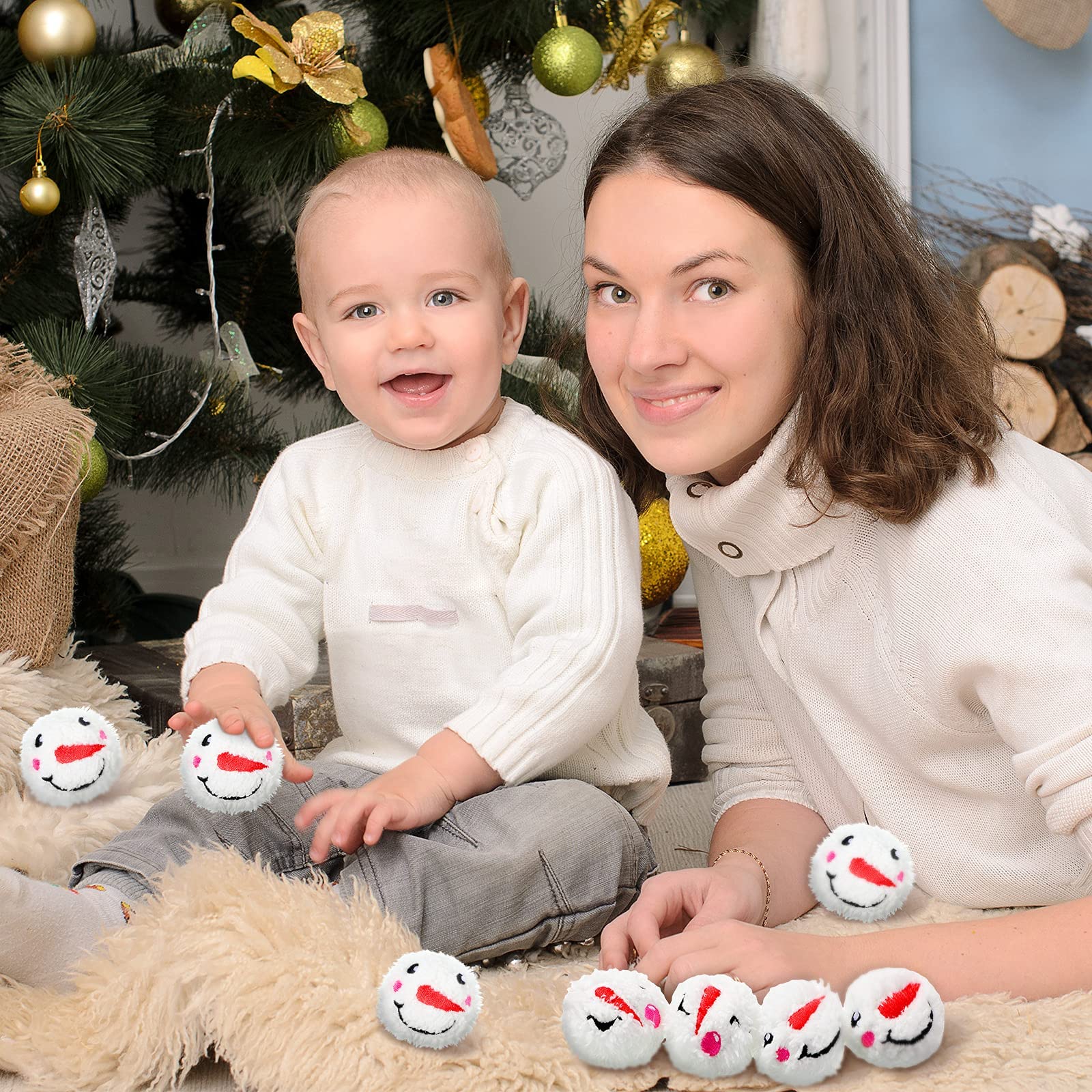 24-Piece Snowman Ball Fight Set with Storage Bag - Soft Plush Snowballs with Smiling Faces for Kids & Adults - Perfect for Christmas Parties, Indoor Snowball Fights, and Winter Decorations (2 Styles)