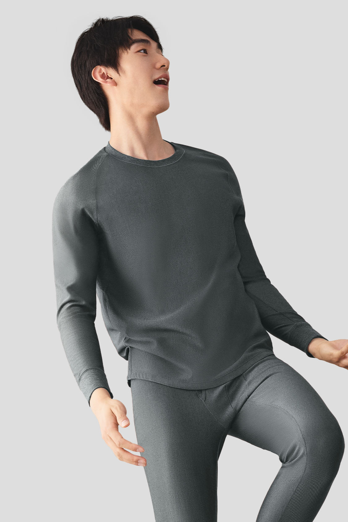 BaseCore Men's Performance Base Layer Set - Moisture Wicking Thermal Underwear for Cold Weather & Outdoor Activities - Running, Hiking, Skiing & Workout Essentials