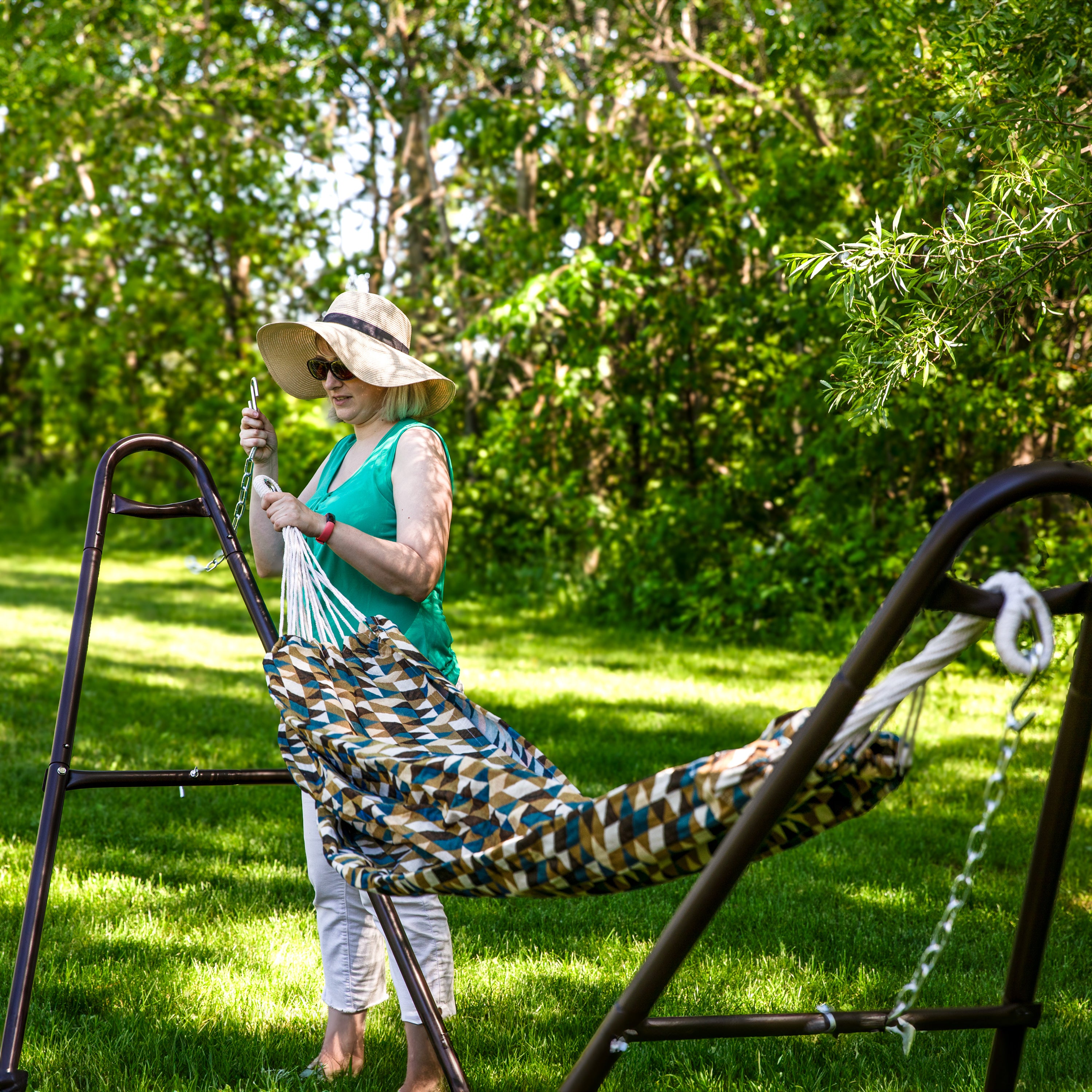 Sunnydaze Jacquard Double Outdoor Hammock - Heavy Duty & Weather Resistant for Backyard, Camping, Beach & Patio Relaxation