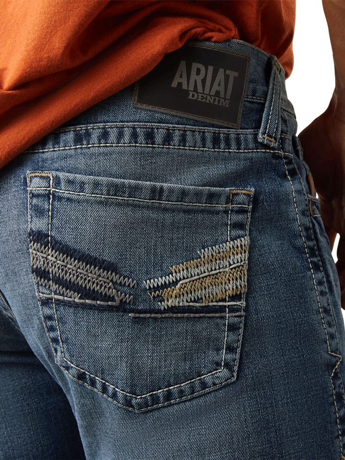 Ariat Men's Modern Williams Slim Leg Jean in Dakota Wash - Comfortable & Durable Denim for Work, Casual Wear & Outdoor Activities