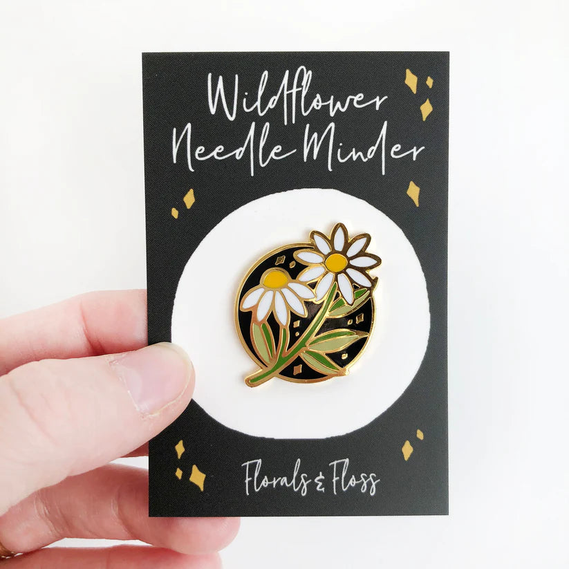 Daisy Needle Minder - Magnetic Embroidery Needle Holder for Cross Stitch & Sewing - Perfect for Crafting, Quilting and DIY Projects