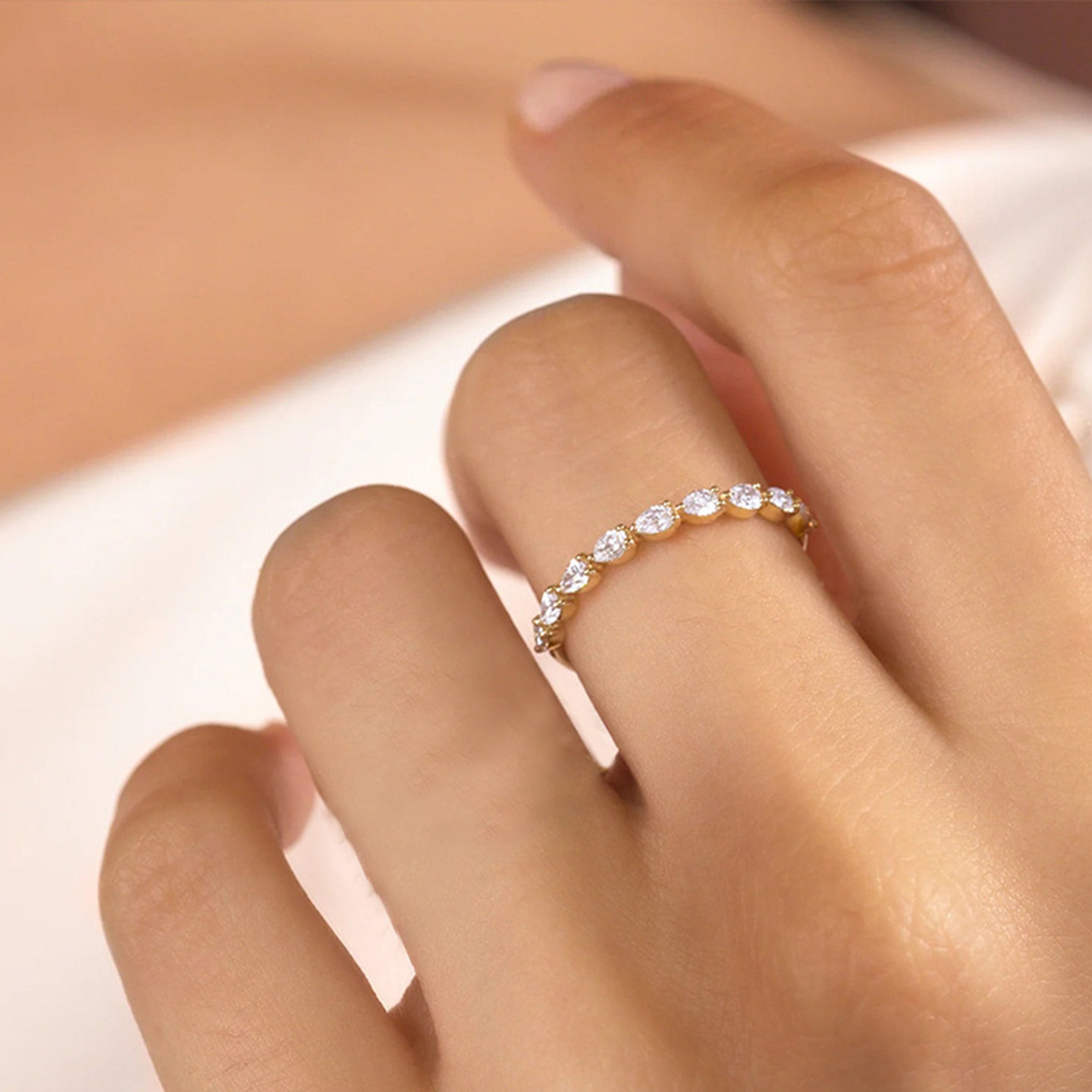 Eternal Sparkle Memorial Ashes Ring - Elegant Cremation Jewelry for Loved Ones | Perfect for Remembrance, Funerals & Keepsake Gifts