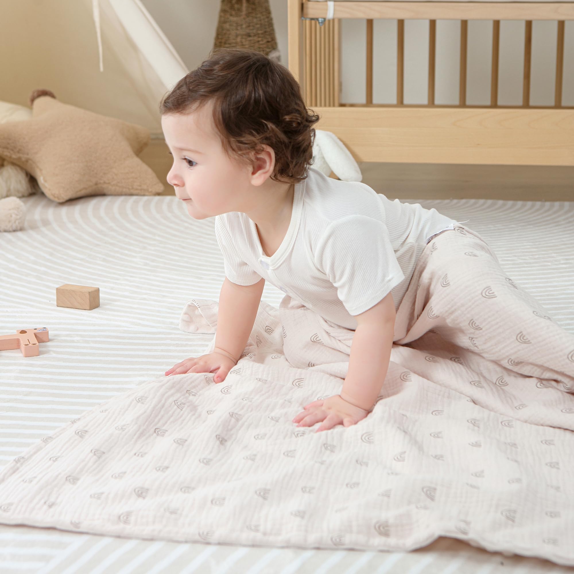 DaysU Baby Blankets - Ultra Soft Muslin Cotton Front & Cozy Fleece Back - 30x40 Inch Unisex Newborn Blanket for Boys & Girls - Perfect for Crib, Stroller & Swaddling - Rainbow Dotted Design