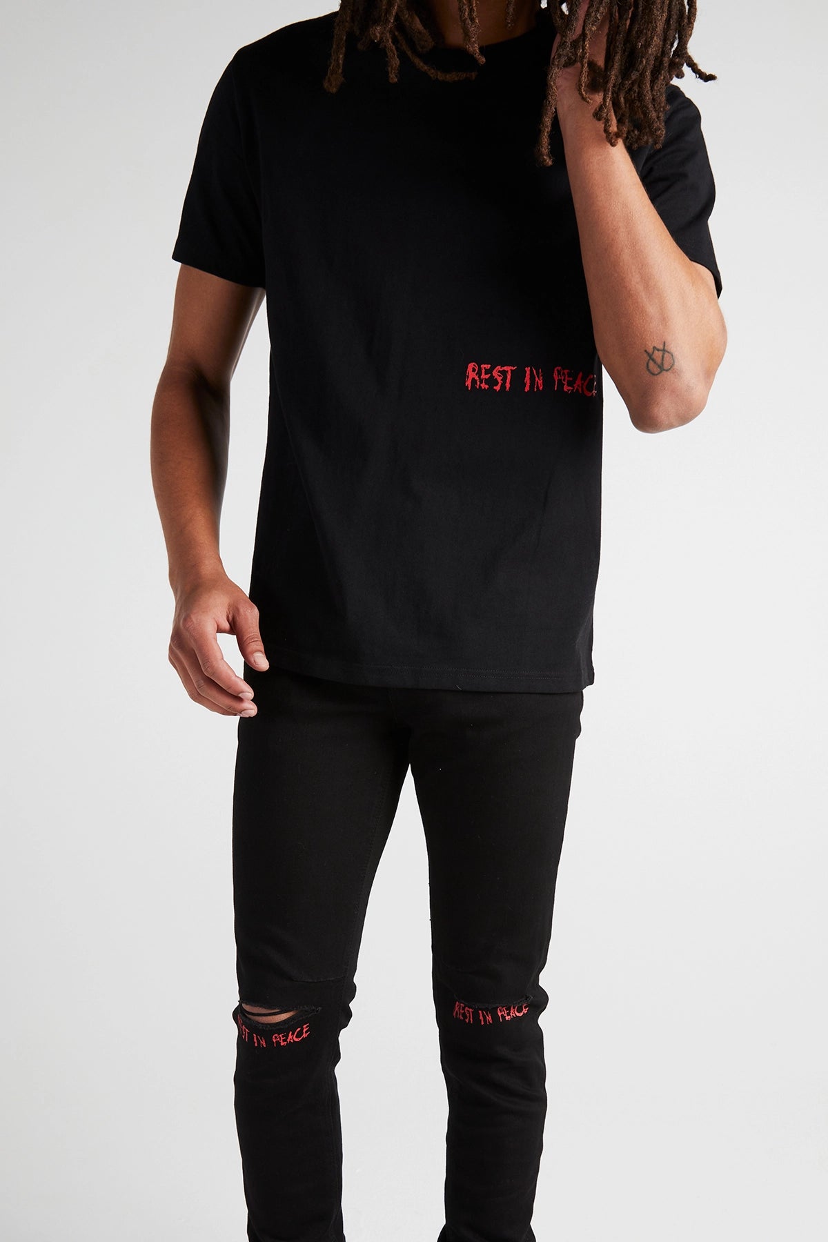 BLACK RED RIP CROSS