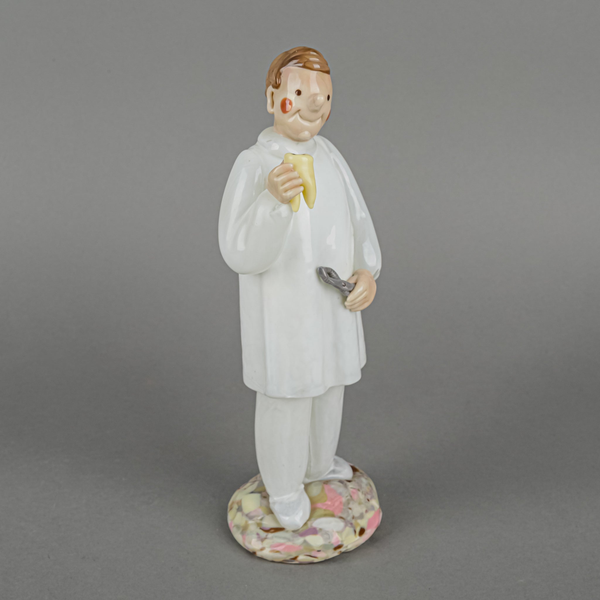 BOHEMIA Handcrafted Art Glass Dentist Figurine - Elegant Collectible Decor for Dental Offices, Home Shelves & Gift Giving