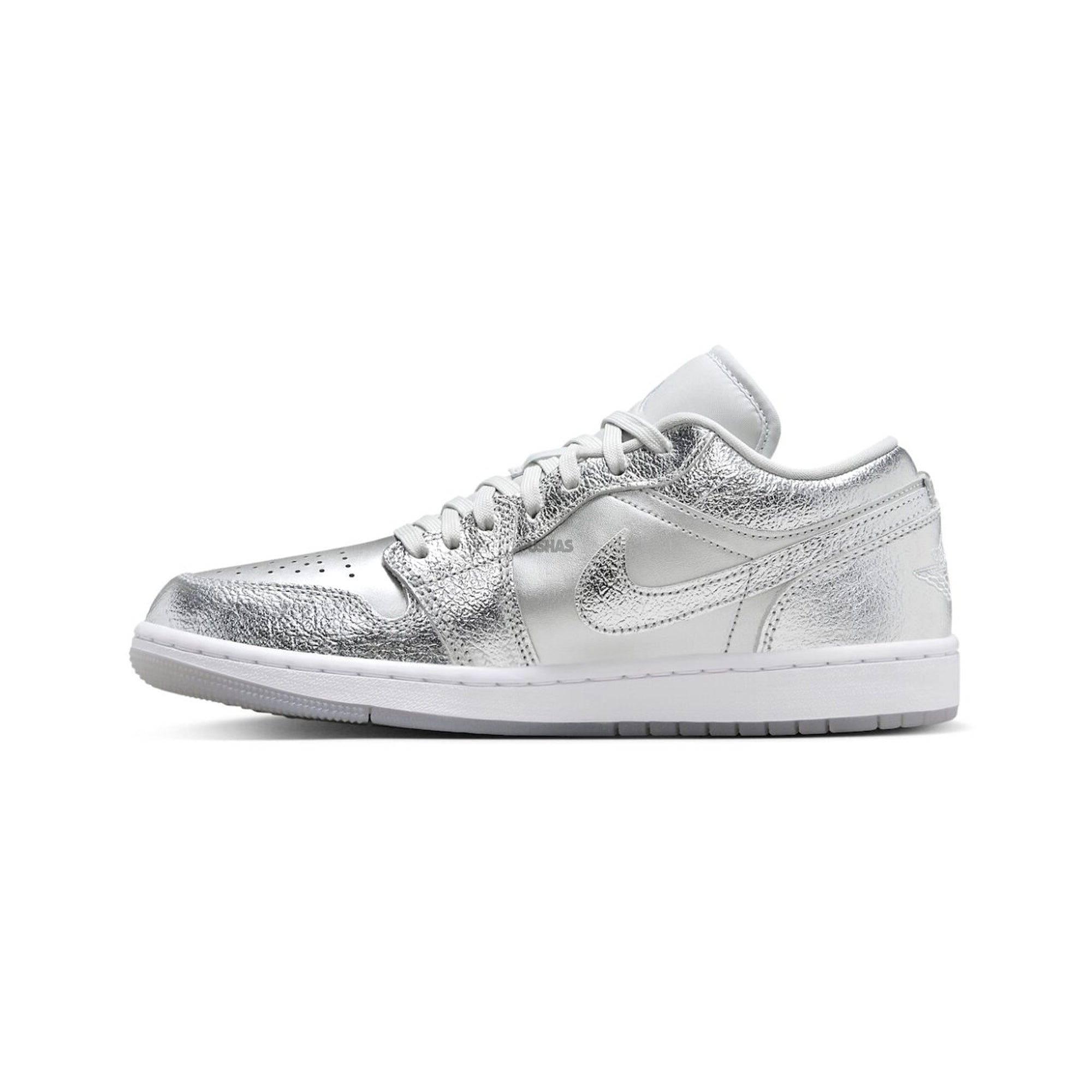 Air Jordan 1 Low SE 'Metallic Silver' Women's Shoes 2024 - Lightweight Basketball Sneakers for Women, Fashionable Gym & Streetwear - Perfect for Running, Workouts and Casual Outfits