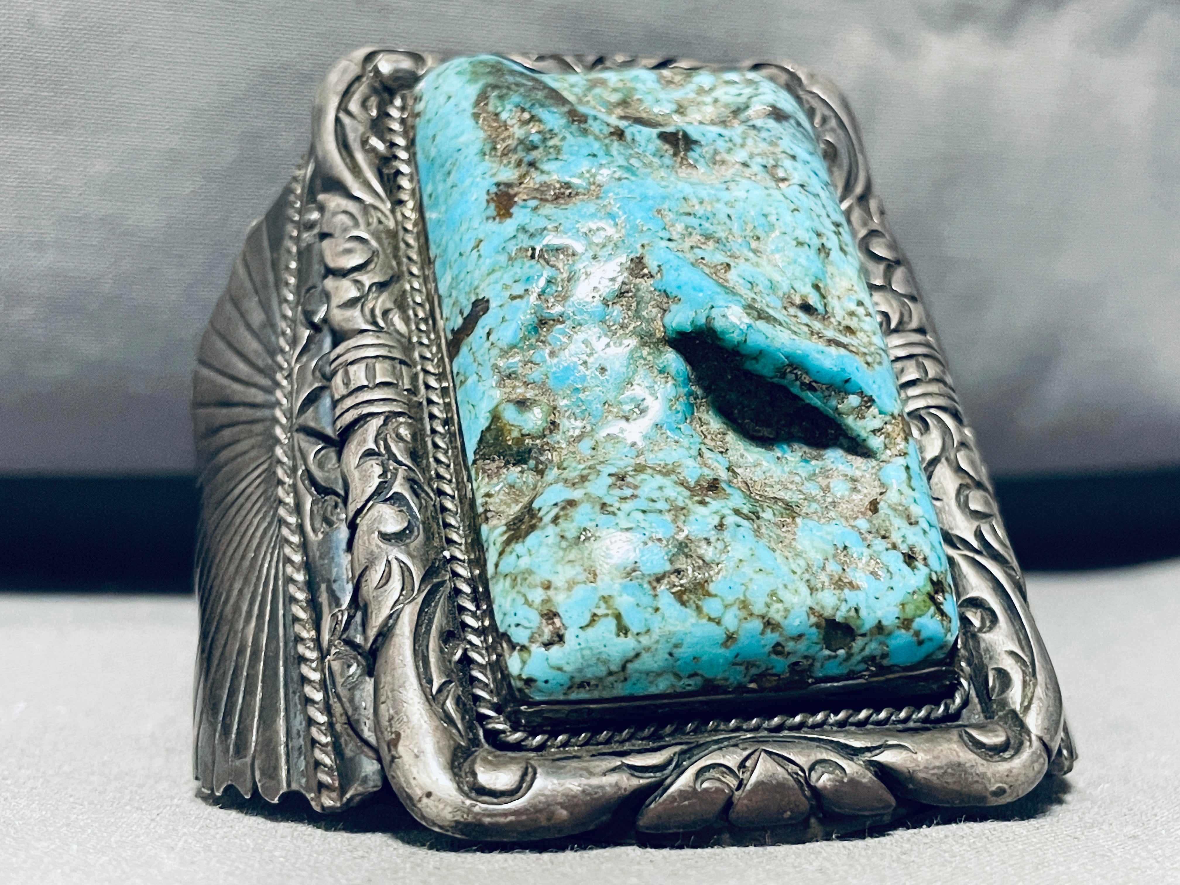 126 Grams Museum Quality Vintage Navajo Native American Turquoise Sterling Silver Bracelet - Perfect for Boho Jewelry, Western Fashion & Gift Giving
