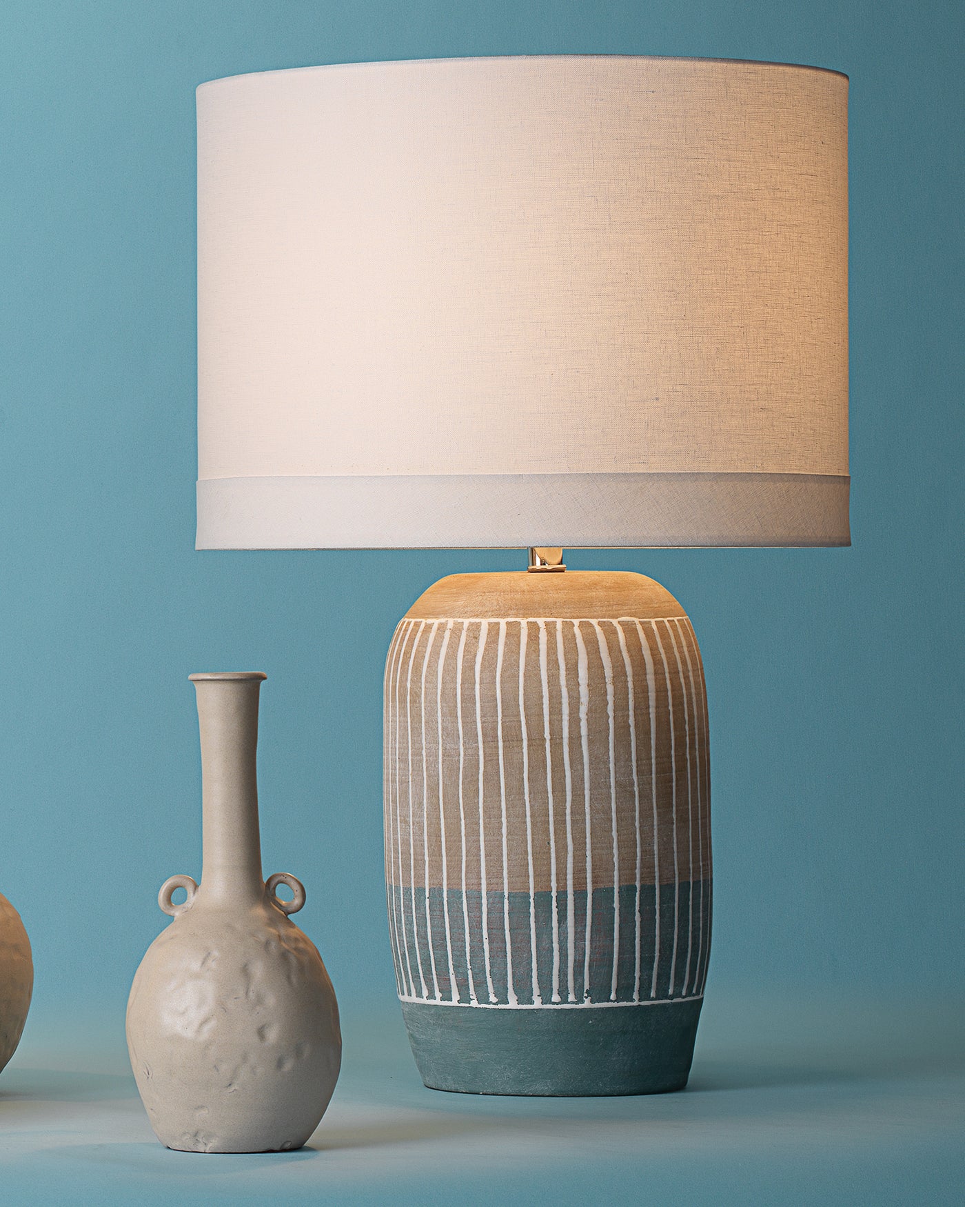 Modern Flagstaff Table Lamp - Adjustable Brightness LED Desk Light for Bedroom, Living Room & Office - Perfect for Reading, Working & Relaxing