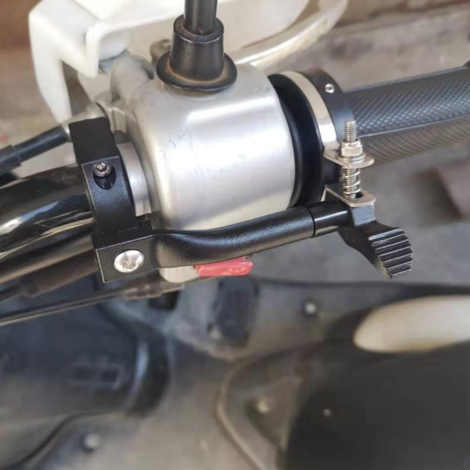 Universal Motorcycle Throttle Lock - 22mm Handlebar Assist Clip for R1200GS & Long Rides