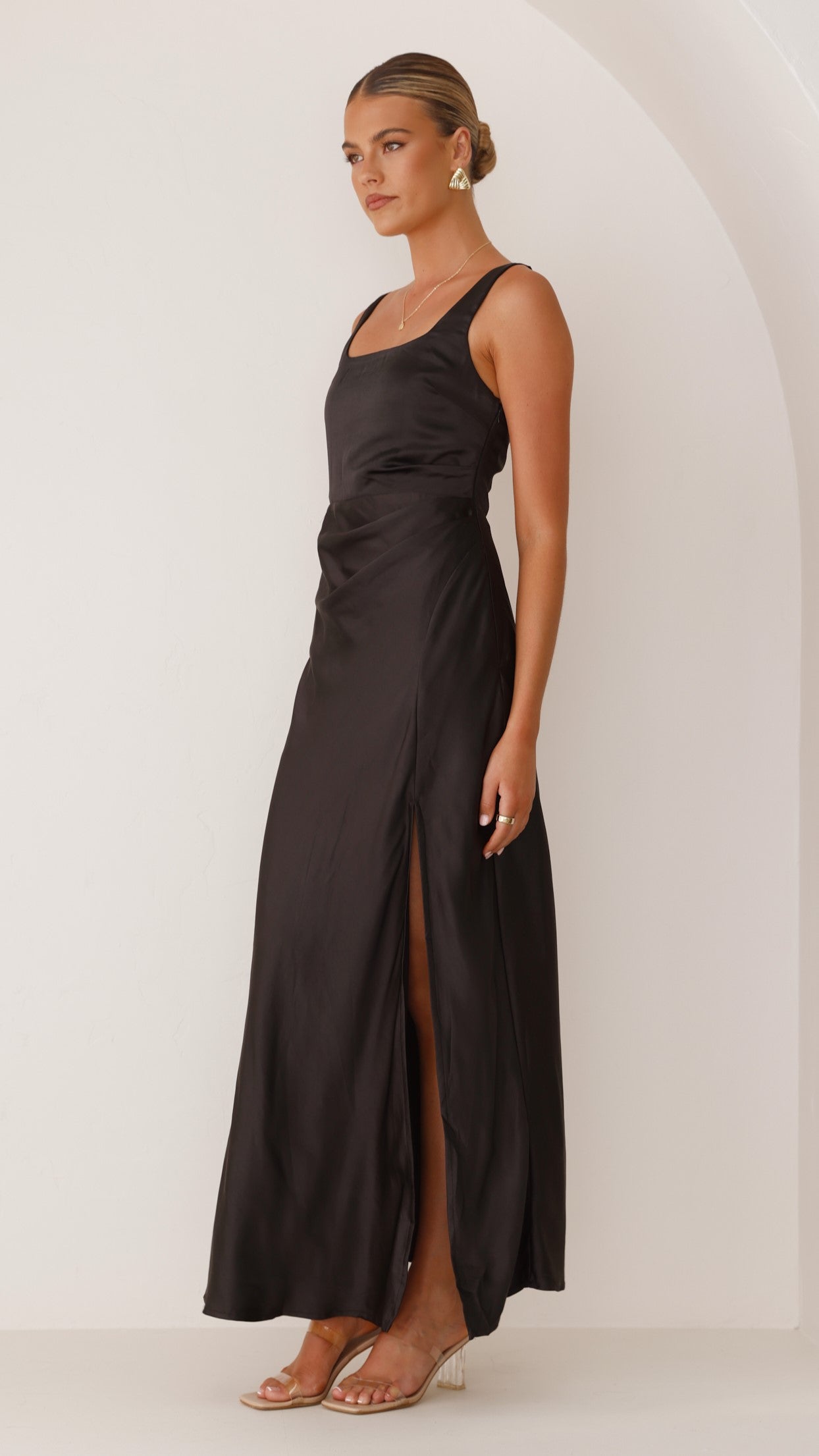 Alaria Maxi Dress for Women - Elegant Black Long Flowy Summer Dress for Beach, Vacation & Casual Wear