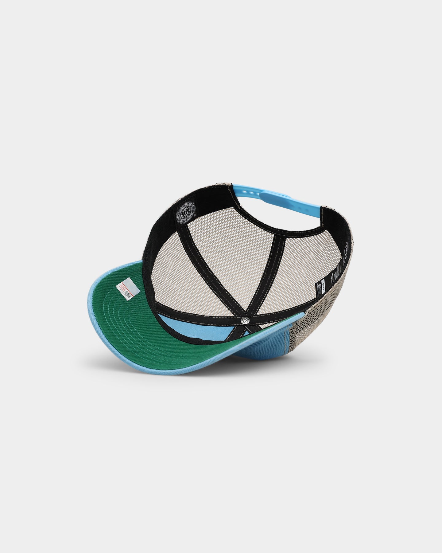 47 Brand North Carolina Tar Heels UNC Trawler '47 Clean Up Strapback Columbia Hat - Adjustable Snapback for Men & Women - Perfect for Game Day, Tailgating and Casual Wear