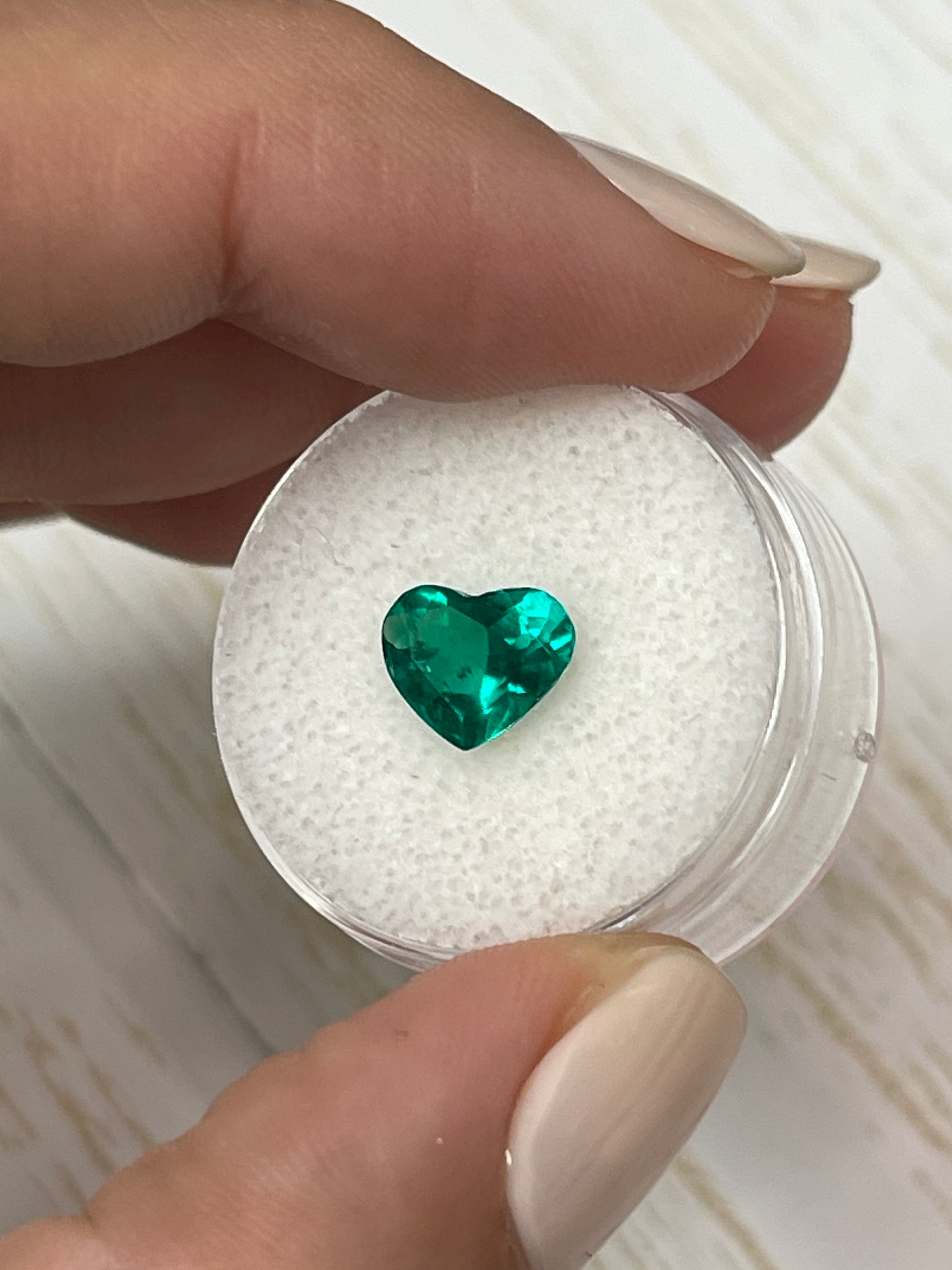 1.55 Carat Vivid Muzo Green Natural Loose Colombian Emerald Heart Cut Gemstone - Perfect for Engagement Rings, Fine Jewelry & Luxury Gifts