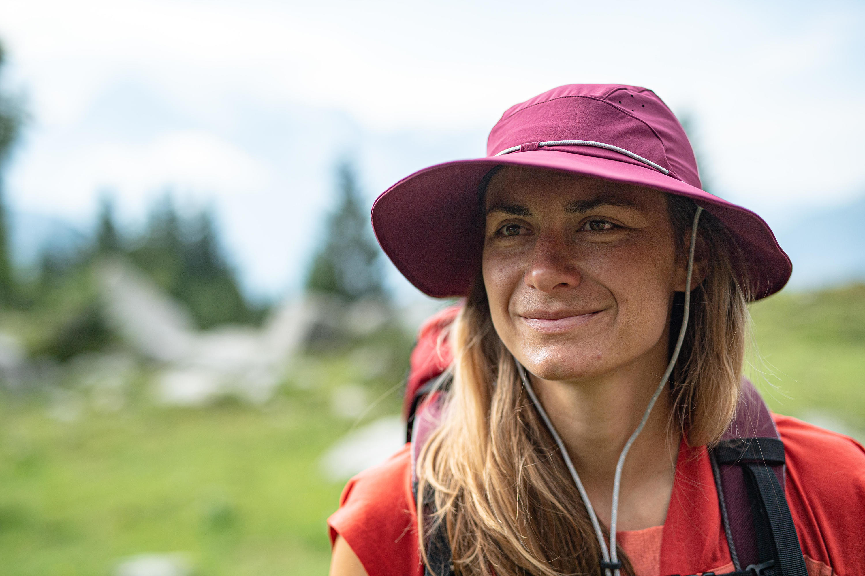 Forclaz Women's MT500 UPF 50+ Sun Protection Hiking Hat - Lightweight & Breathable for Outdoor Adventures, Trekking & Travel