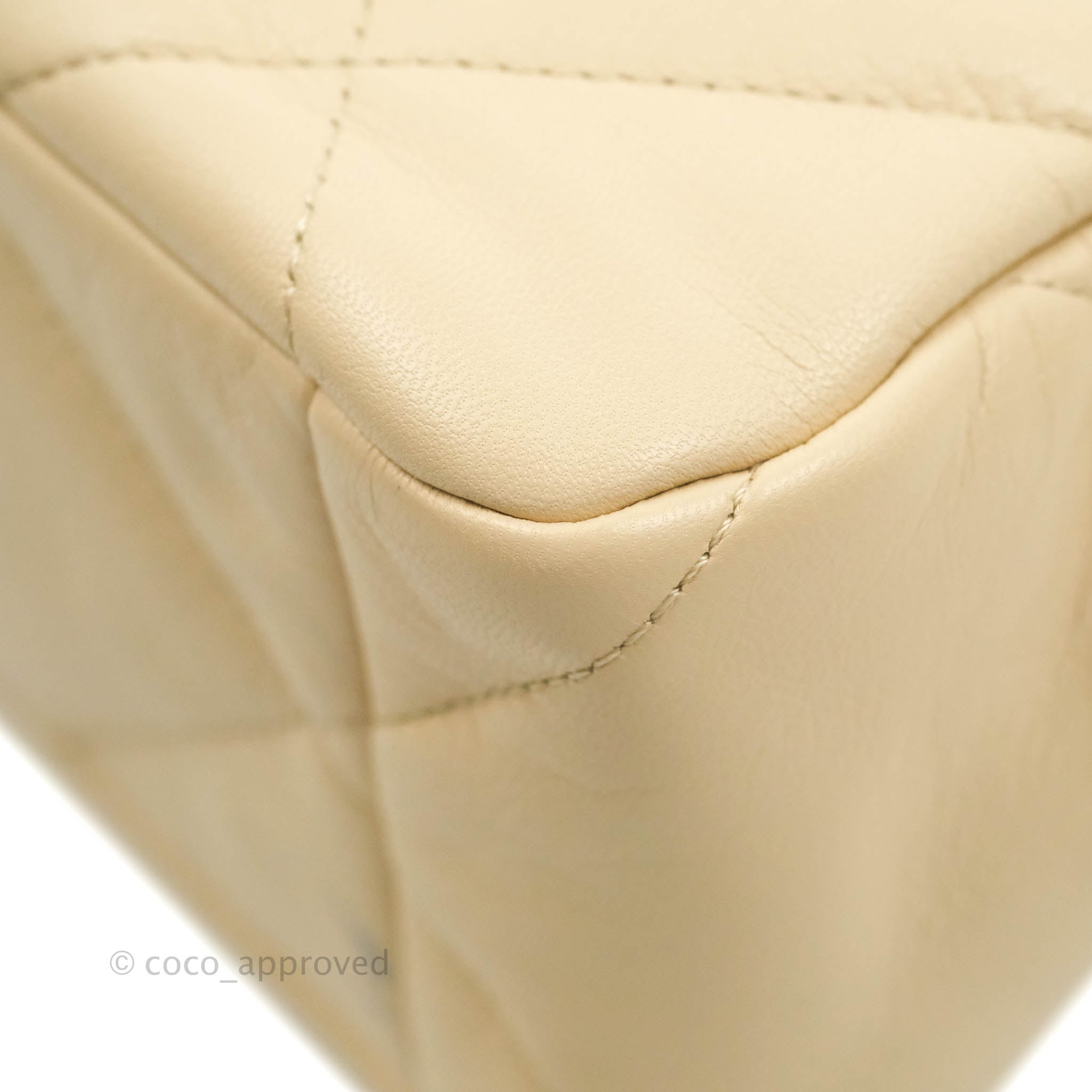 Chanel 19 Medium Flap Bag in Beige Goatskin Leather with Mixed Hardware - Perfect for Work, Travel & Luxury Everyday Use