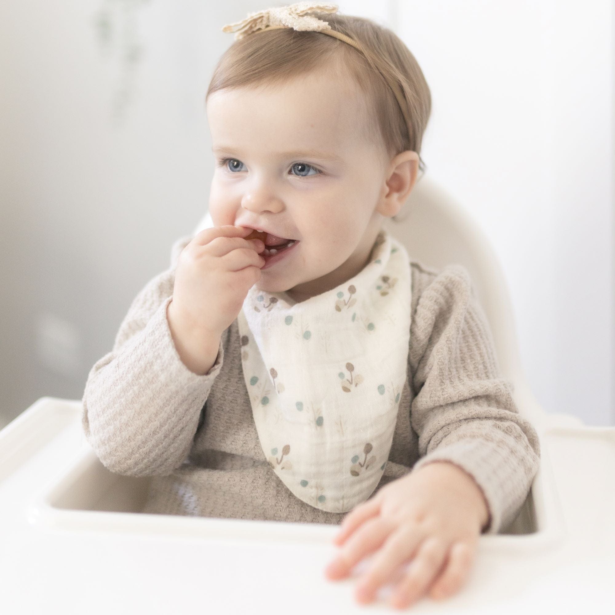Organic Cotton 3-Piece Baby Bib Set - Crane & Poppy Design - Soft, Absorbent Drool Bibs for Feeding & Playtime - Perfect for Newborns & Infants