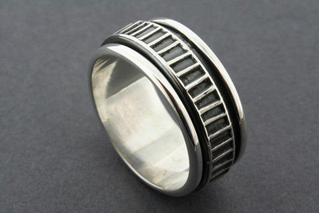 Sterling Silver Ladder Spinner Ring for Anxiety Relief & Stress Relief - Perfect for Fidgeting, Meditation, and Everyday Wear