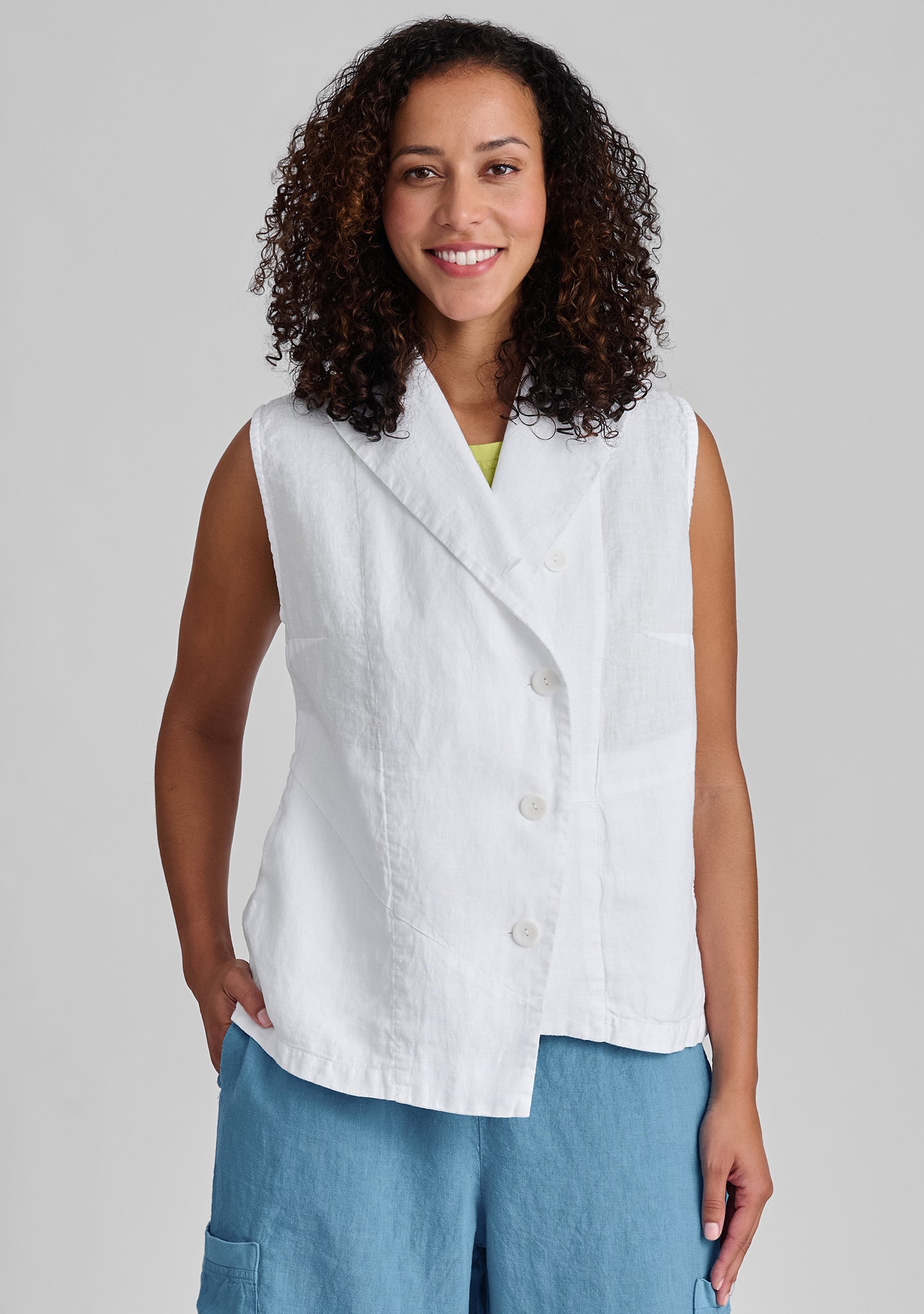 Stylish Chelsea Linen Vest for Women - Breathable Summer Fashion Top - Perfect for Casual Outings, Beach Cover-ups & Layering