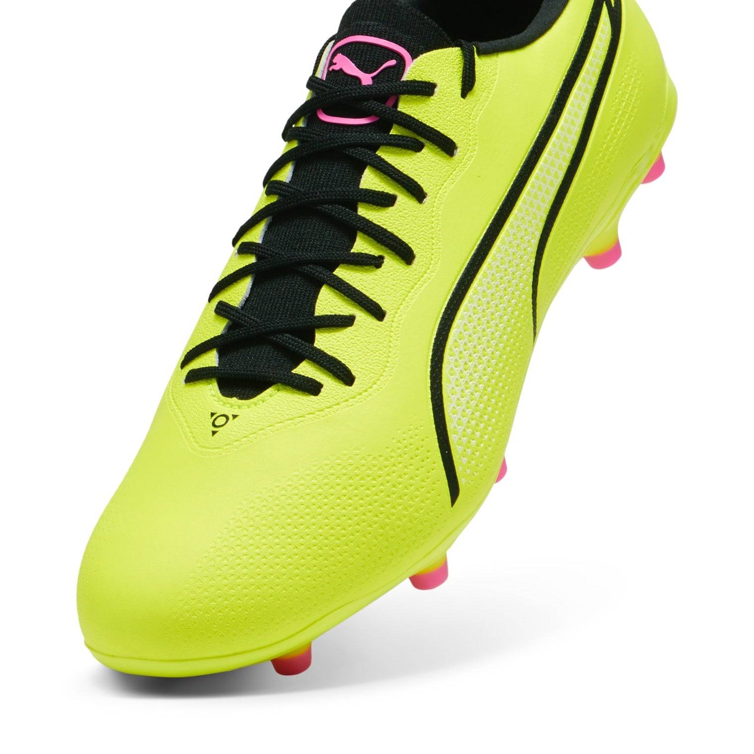 PUMA KING Pro FG/AG Soccer Cleats - Lightweight Football Shoes for Men with Firm Ground & Artificial Grass Traction - Perfect for Professional Matches & Training Sessions