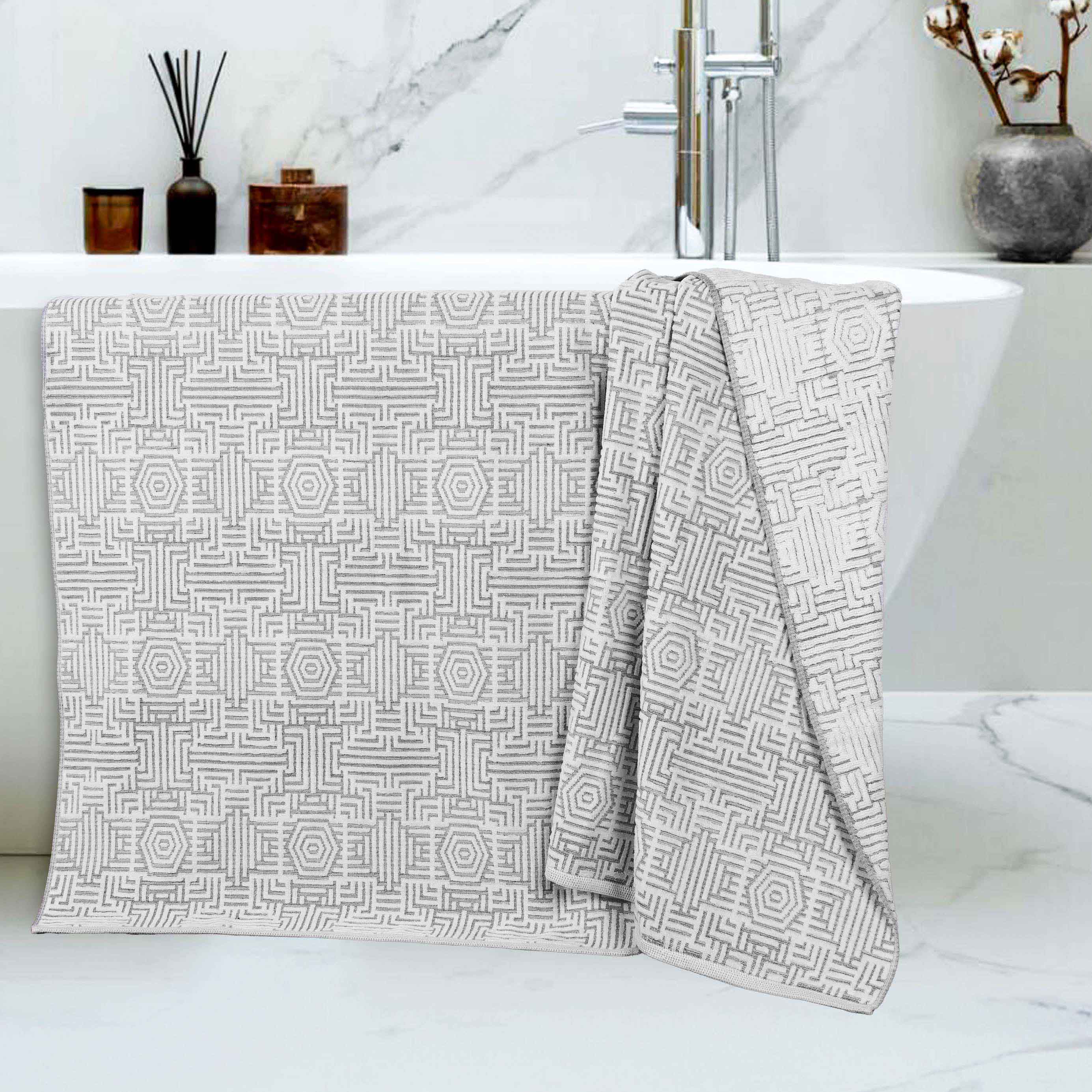 Premium Cotton Modern Geometric Jacquard Plush Bath Towel Set of 2 - Ultra Absorbent & Quick Dry Bath Sheets for Spa, Gym & Luxury Bathroom Decor