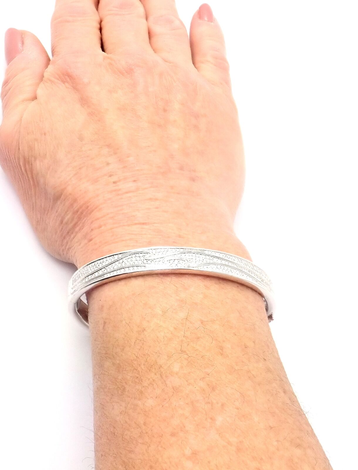 Authentic Georg Jensen Fusion 18k White Gold Pave Diamond Bangle Bracelet - Luxury Jewelry for Women, Perfect for Weddings & Special Occasions