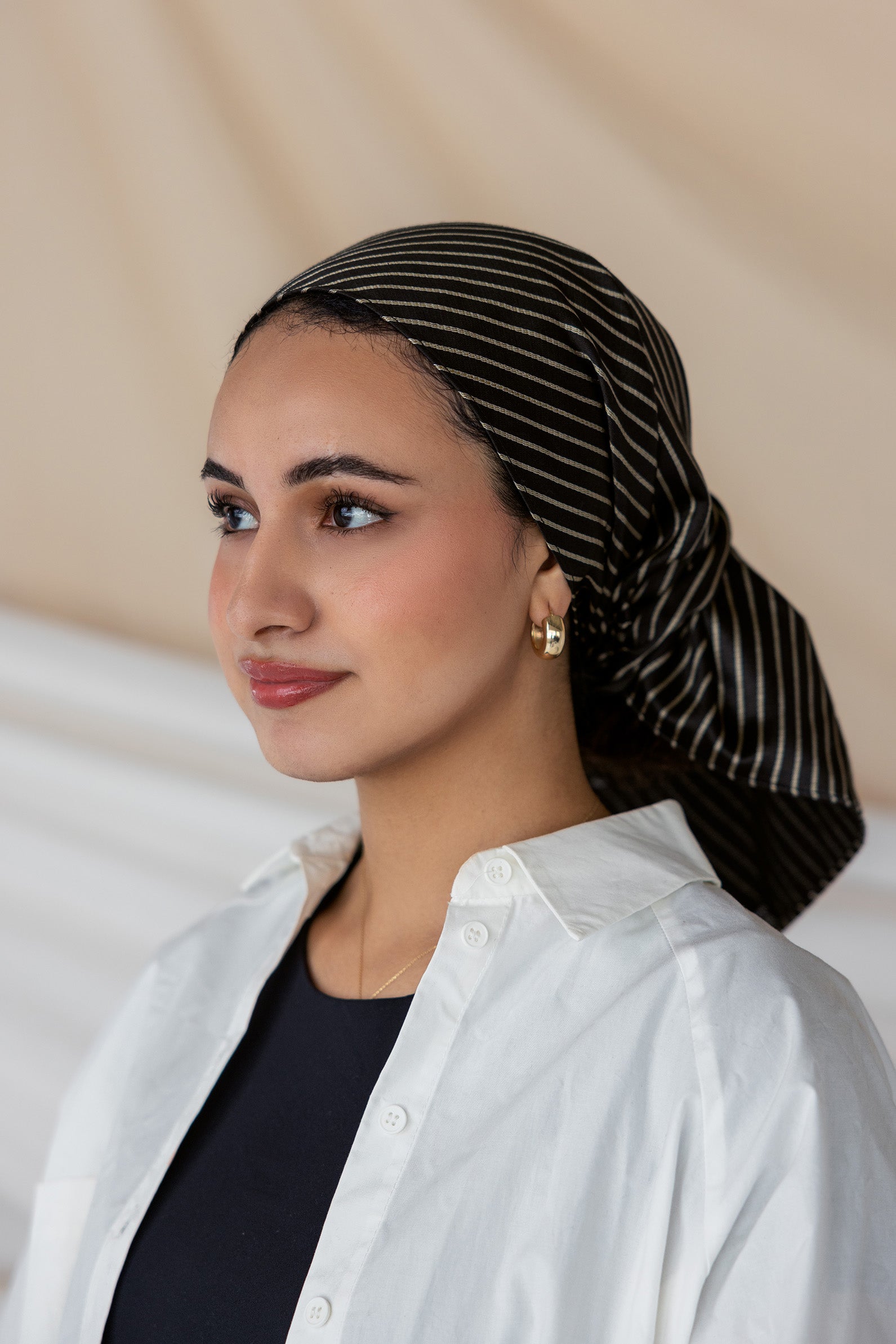 Saya Bandana - Stylish & Breathable Headband for Women & Men - Perfect for Sports, Workouts, and Outdoor Activities