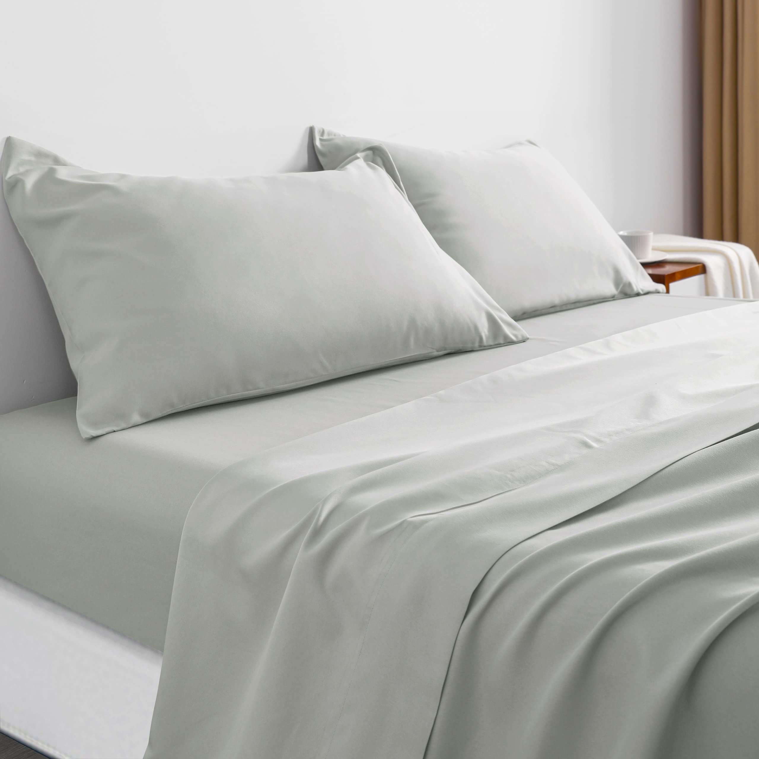NTBAY 4-Piece 100% Microfiber King Size Bed Sheet Set - Ultra Soft 1800 Thread Count, Wrinkle & Fade Resistant, Deep Pocket Fitted Sheet (1 Flat, 1 Fitted, 2 Pillowcases) - Light Grey | Luxury Bedding for Master Bedroom, Guest Room & Hotel Style Comfort