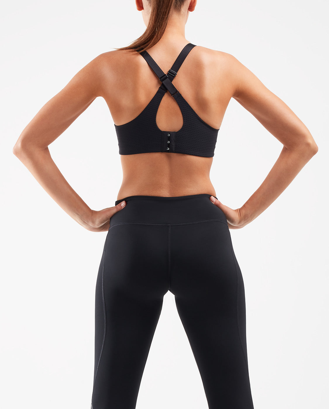 Aero Medium Impact Sports Bra - High Support Workout Bra for Running, Yoga & Gym - Comfortable & Breathable Black Activewear for Women