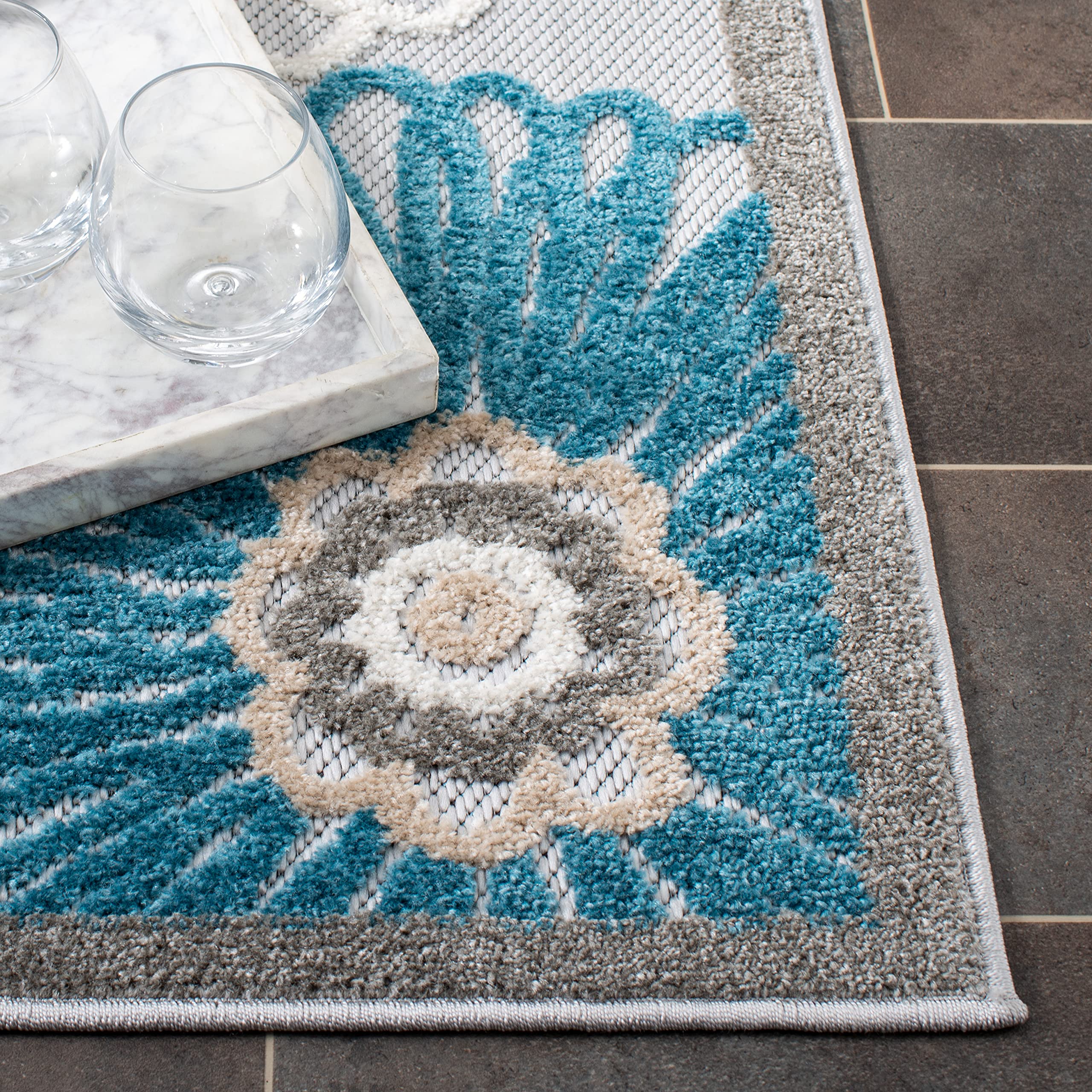 SAFAVIEH Cabana Collection 9' x 12' Area Rug - Beige & Blue Non-Shedding Easy Care Rug for High Traffic Areas | Perfect for Living Room, Bedroom & Dining Room Decor | Soft & Durable Floor Covering (CBN676B)