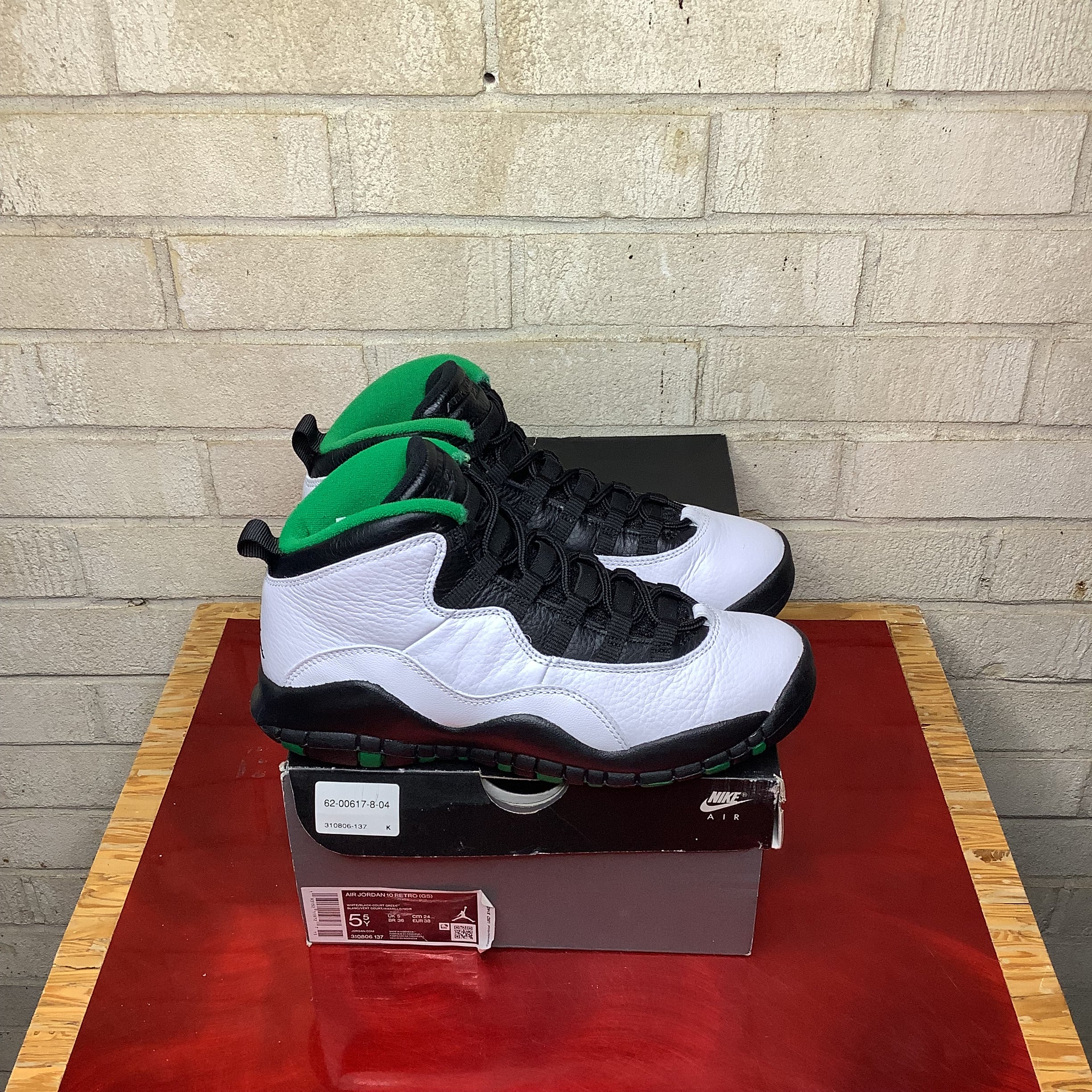 Nike Air Jordan 10 Retro 'Seattle' Size 5.5Y - 310806-137 | Men's Basketball Shoes for Streetwear & Sneaker Collection
