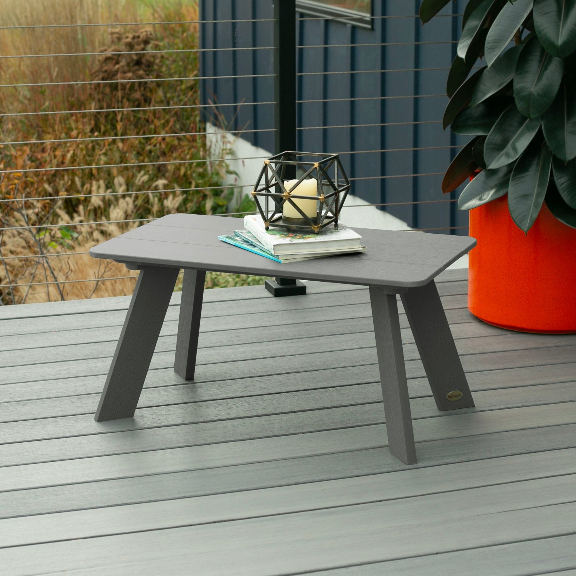 Italica Modern Coffee Table - Stylish & Functional Centerpiece for Living Room, Lounge & Office - Perfect for Home Decor & Entertaining