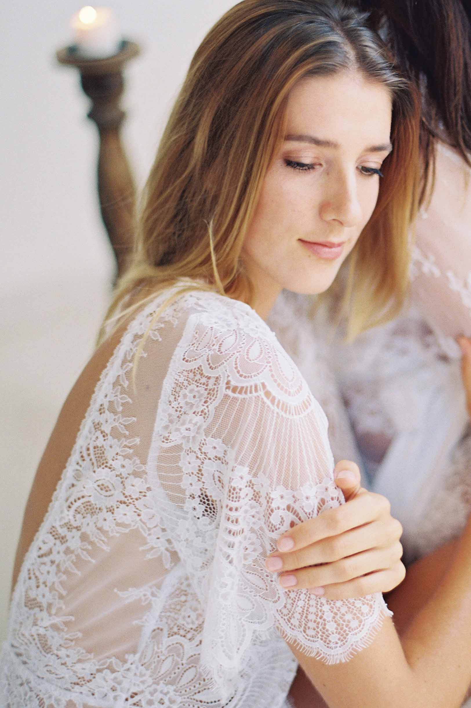 Ivory Harlow Lace Robe - Elegant Women's Lace Kimono Bathrobe for Spa, Bridal Shower & Boudoir Photography