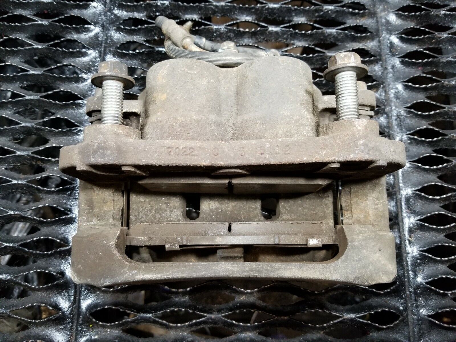 04-07 Infiniti QX56 Front Right Brake Caliper OEM Replacement - Perfect for Daily Commuting & Highway Driving