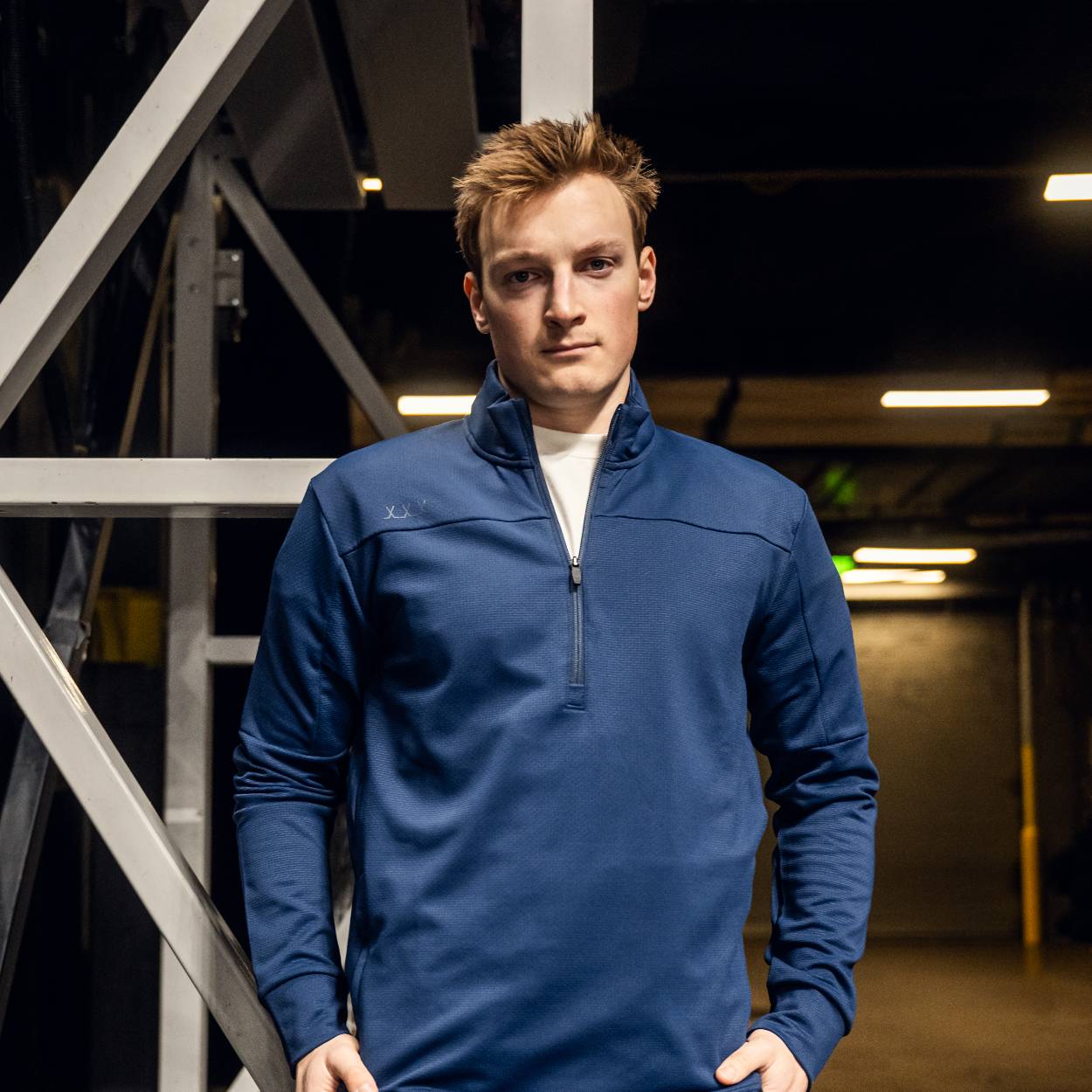 Bauer FLC Core Showstopper 1/4 Zip Senior Hockey Pullover - Lightweight Performance Training Top for Men's Ice Hockey Practice & Warm-Ups