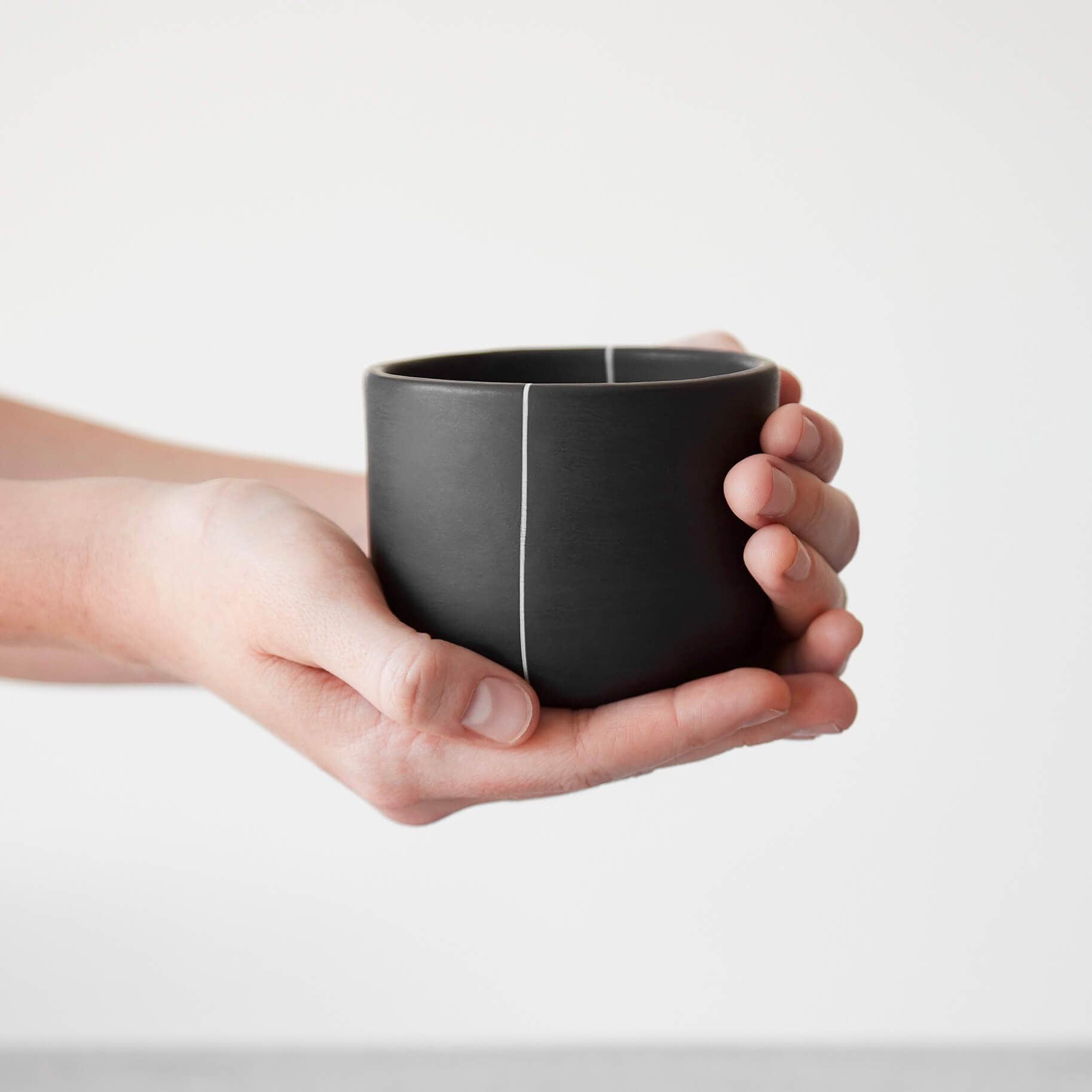 Premium Oro Cacao Cups Set of 4 - Handcrafted Ceramic Hot Chocolate Mugs for Cozy Winter Nights & Holiday Gatherings