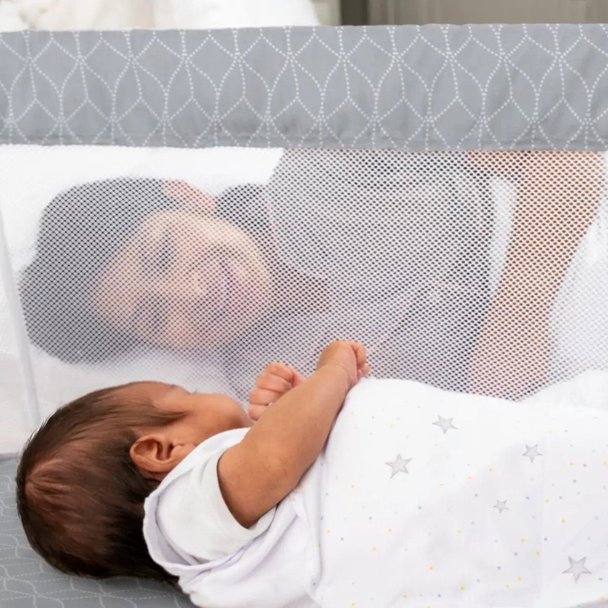 Halo Bassinest Flex Portable Travel Bassinet for Newborns - Lightweight Baby Crib with Breathable Mesh - Perfect for Home, Travel & Nursery Use