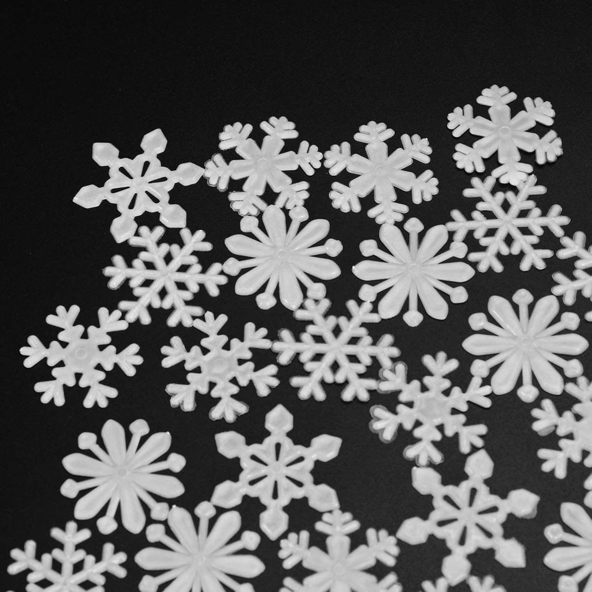 50PCS Glow in The Dark Snowflake Stickers - Christmas Window Wall Decals, Fluorescent Luminous Snowflakes Clings for Holiday Bedroom Decor - Perfect for Winter Party, Home & Office Decoration