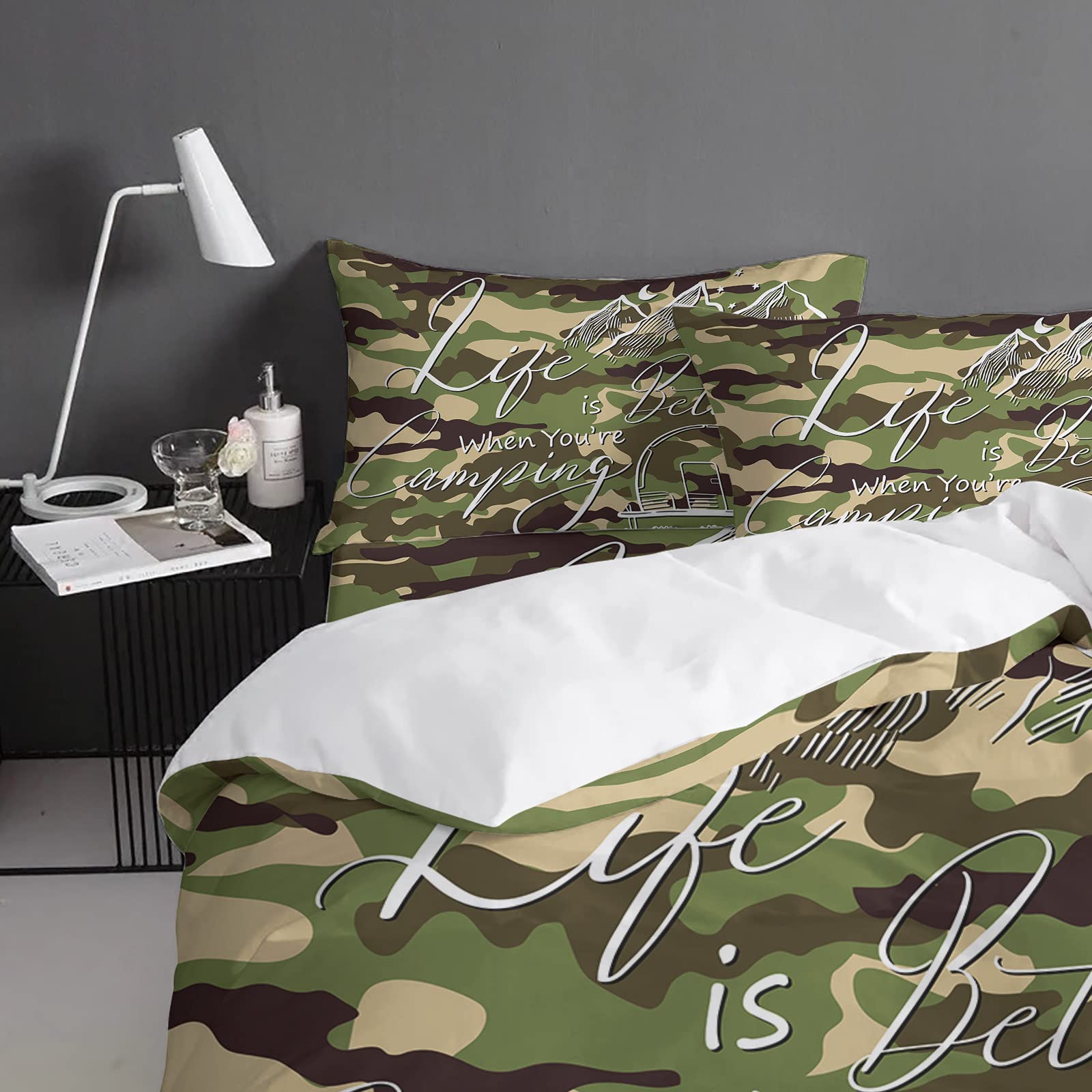 4 Piece Twin Size Quilted Comforter Set - Camouflage Green Bedding for Kids Boys & Girls - Includes Comforter Cover, Top Sheet & Pillowcases - Perfect for Bedroom, Guest Room, Hotel & Camping Adventures