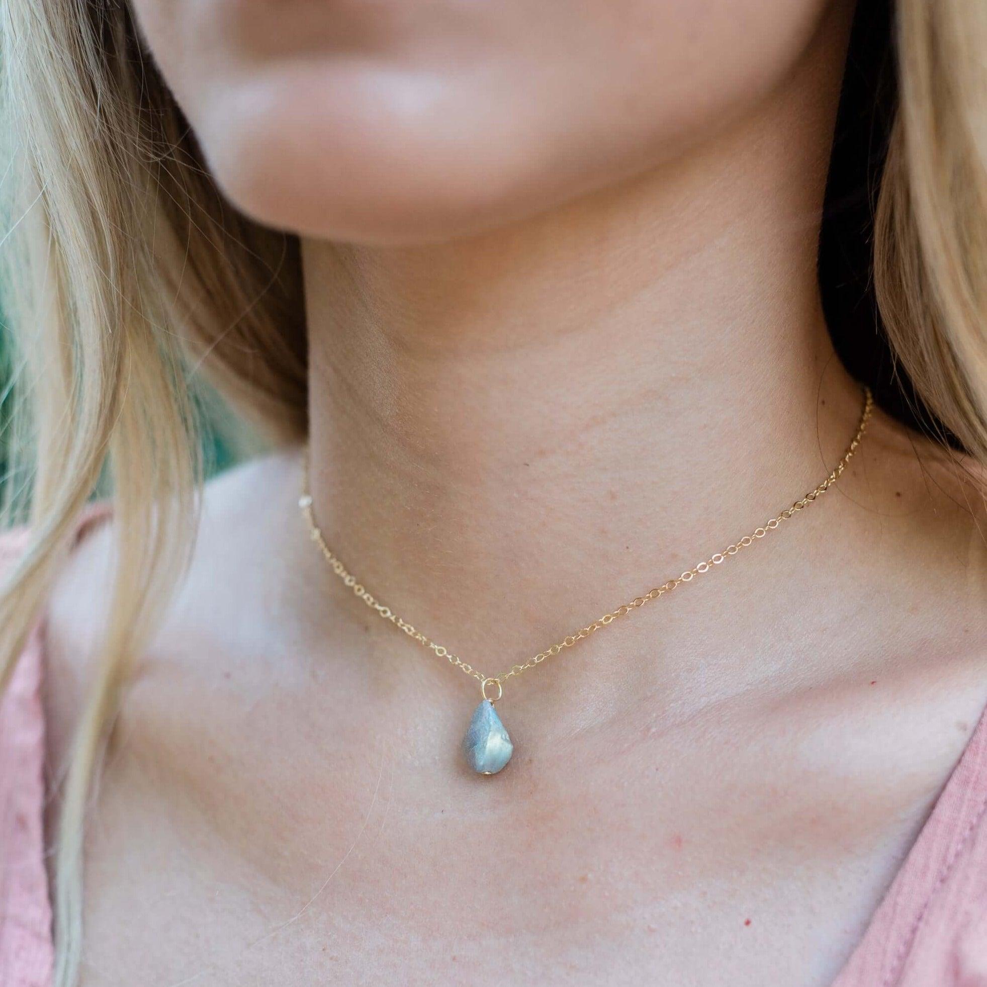 Natural Labradorite Gemstone Pendant Necklace - Healing Crystal Choker for Women | Perfect for Yoga, Meditation & Spiritual Jewelry Collection