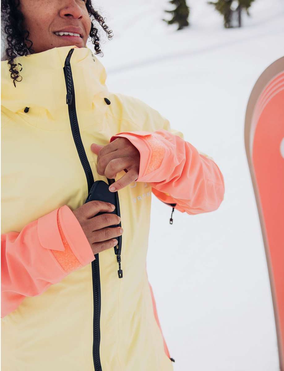Burton Women's AK GORE-TEX Upshift 2 Layer Waterproof Ski Jacket 2024 - Lightweight Windproof Snowboard Coat for Winter Sports & Outdoor Adventures