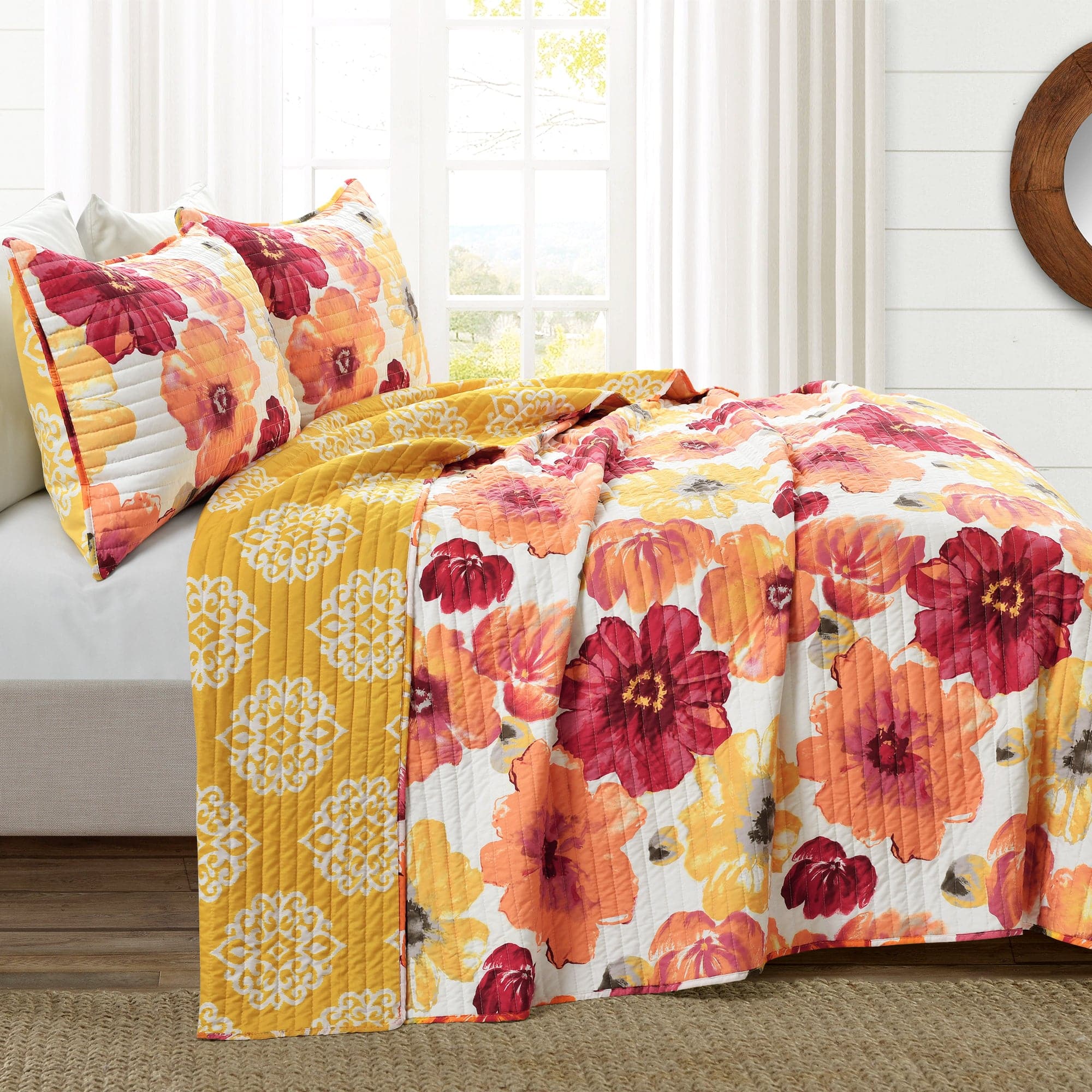 Leah Quilt 3 Piece Bedding Set - Queen Size Comforter, Pillow Shams & Bed Skirt - Soft Microfiber Luxury Quilted Bed Set for Cozy Bedroom Decor