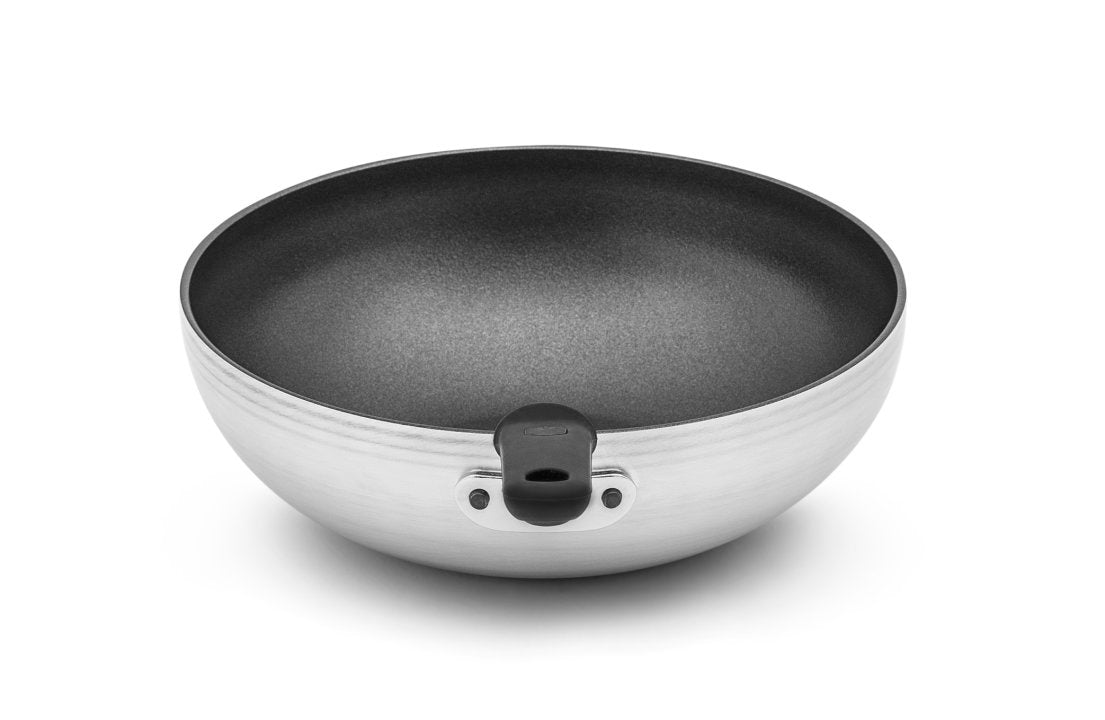 Vollrath 11-Inch Non-Stick Aluminum Wok with SteelCoat x3 Coating - Professional Restaurant-Grade Stir Fry Pan for Asian Cooking, Home Chefs & Commercial Kitchens