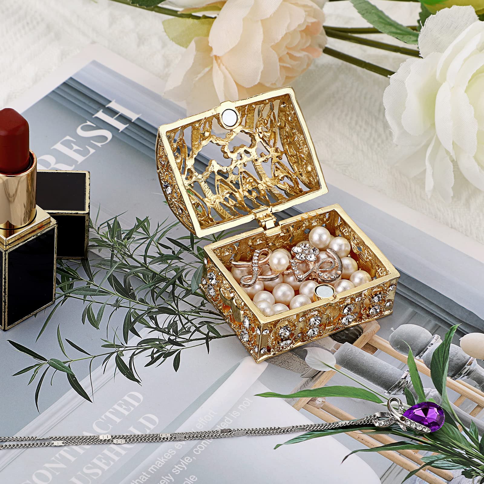 ELLDOO Floral Engraved Jewelry Box - Crystal Treasure Chest Keepsake Organizer for Rings, Earrings & Small Trinkets | Wedding, Birthday Gift for Women & Girls | Perfect for Bridal Shower, Anniversary & Special Occasion Storage (Gold)