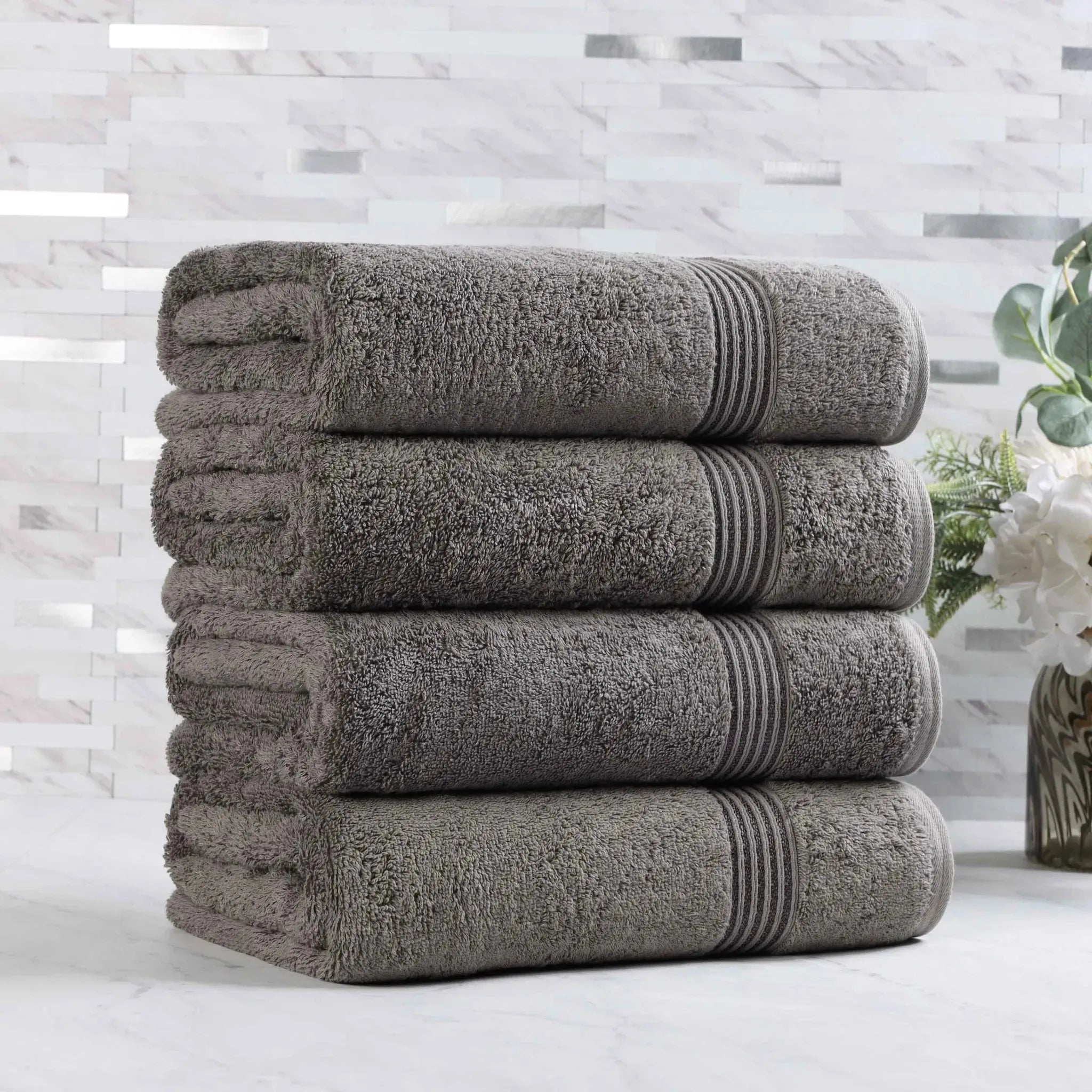 Premium Egyptian Cotton Bath Towels Set of 4 - Ultra Soft & Highly Absorbent Luxury Towels for Spa, Hotel & Home Use