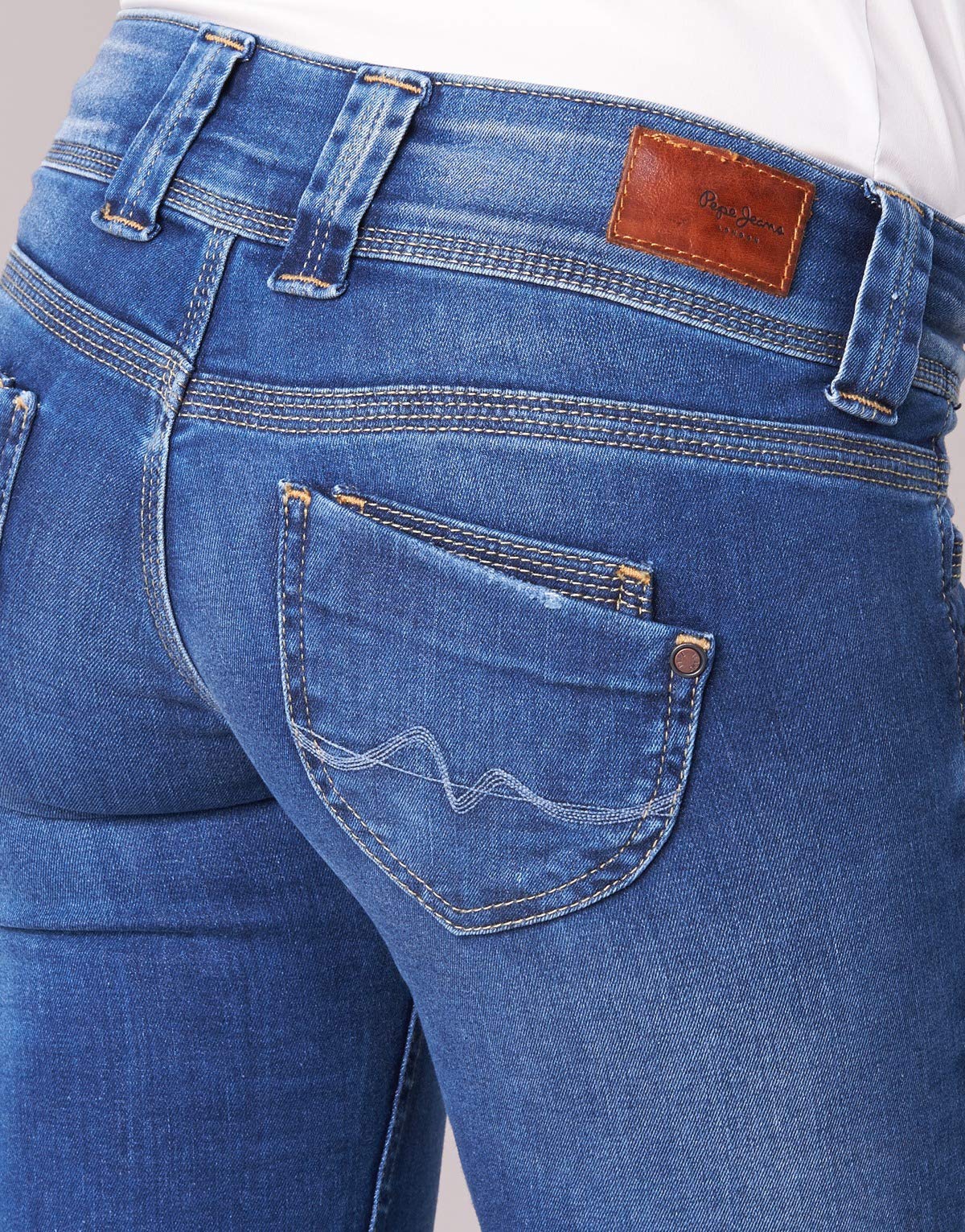Pepe Jeans Venus Women's Straight Jeans - Blue Denim Pants Size US 33/34 (EU 42/44) - Comfortable & Stylish for Casual Wear, Office & Night Out