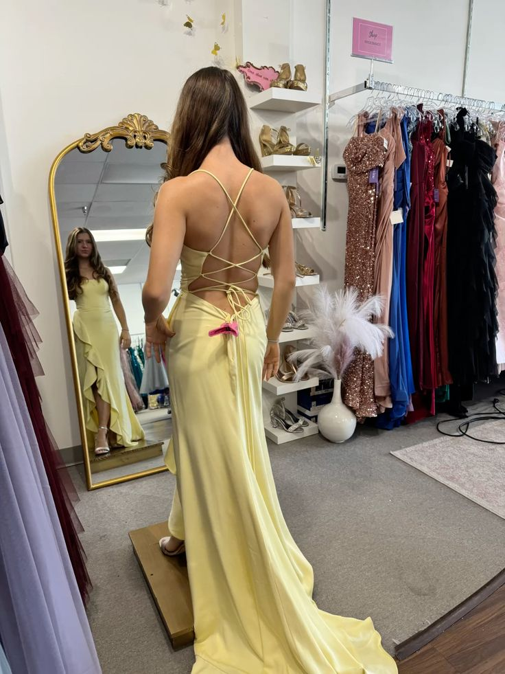 Elegant Backless Yellow Prom Dress - Mermaid Style with Ruffle Slit for Women (J6418) | Perfect for Homecoming, Evening Parties & Special Occasions